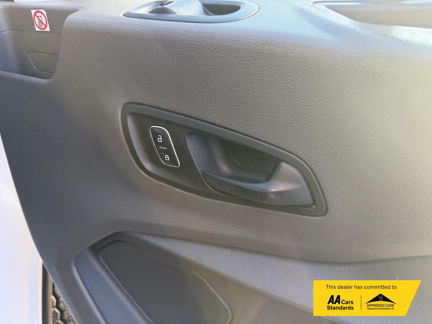 Ford Transit 2.0 350 EcoBlue Leader Panel Van 5dr Diesel Manual RWD L3 H3 Euro 6 (s/s) (130 ps)