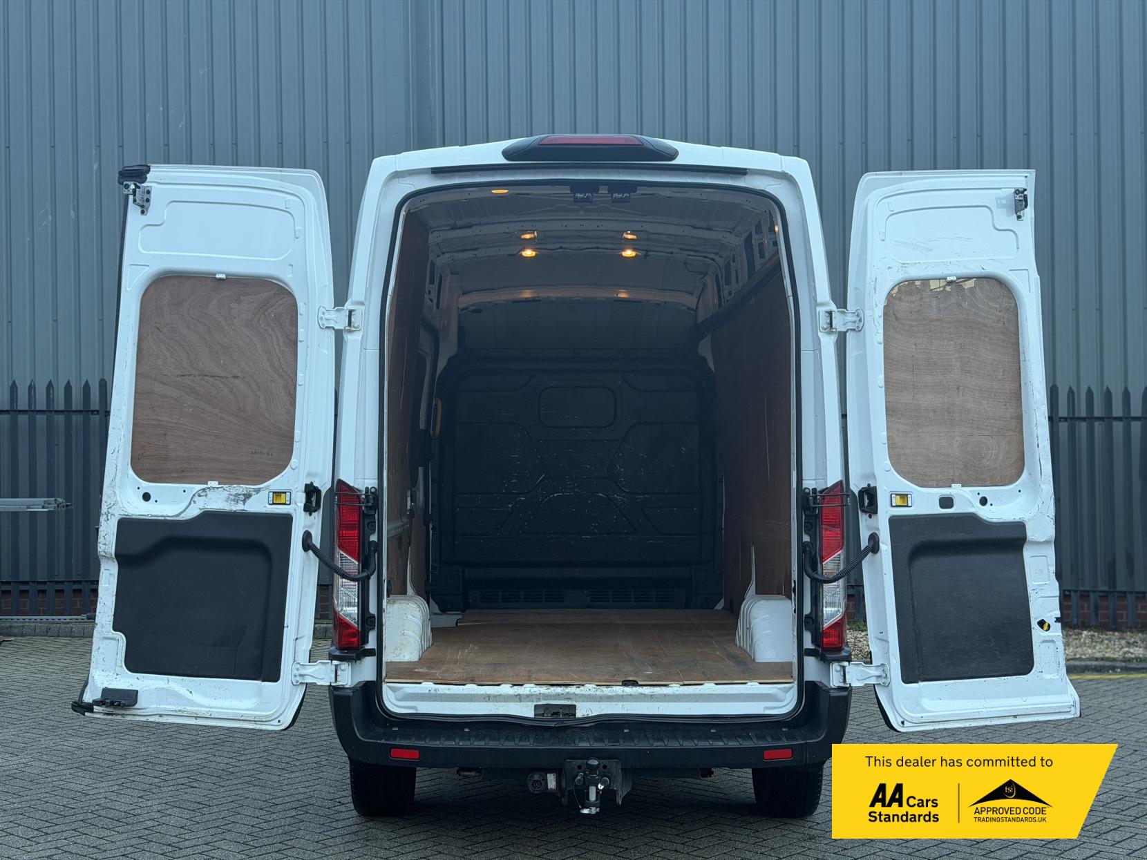 Ford Transit 2.0 350 EcoBlue Leader Panel Van 5dr Diesel Manual RWD L3 H3 Euro 6 (s/s) (130 ps)