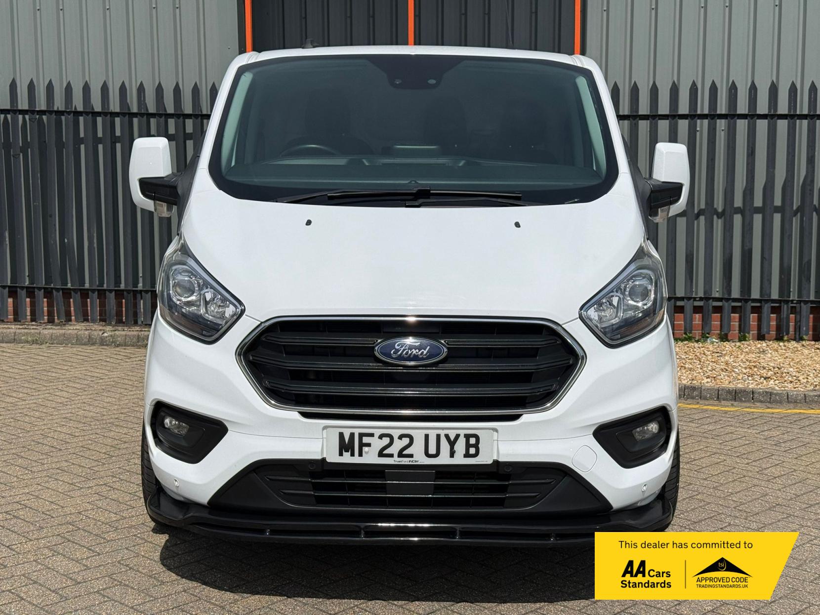 2022 Ford Transit Custom 2.0 300 EcoBlue Limited Panel Van 5dr Diesel Manual L1 H1 Euro 6 (s/s) (130 ps) - Thumbnail 59
