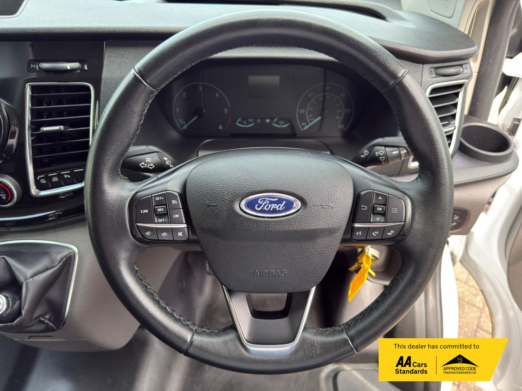 2022 Ford Transit Custom 2.0 300 EcoBlue Limited Panel Van 5dr Diesel Manual L1 H1 Euro 6 (s/s) (130 ps) - Thumbnail 20