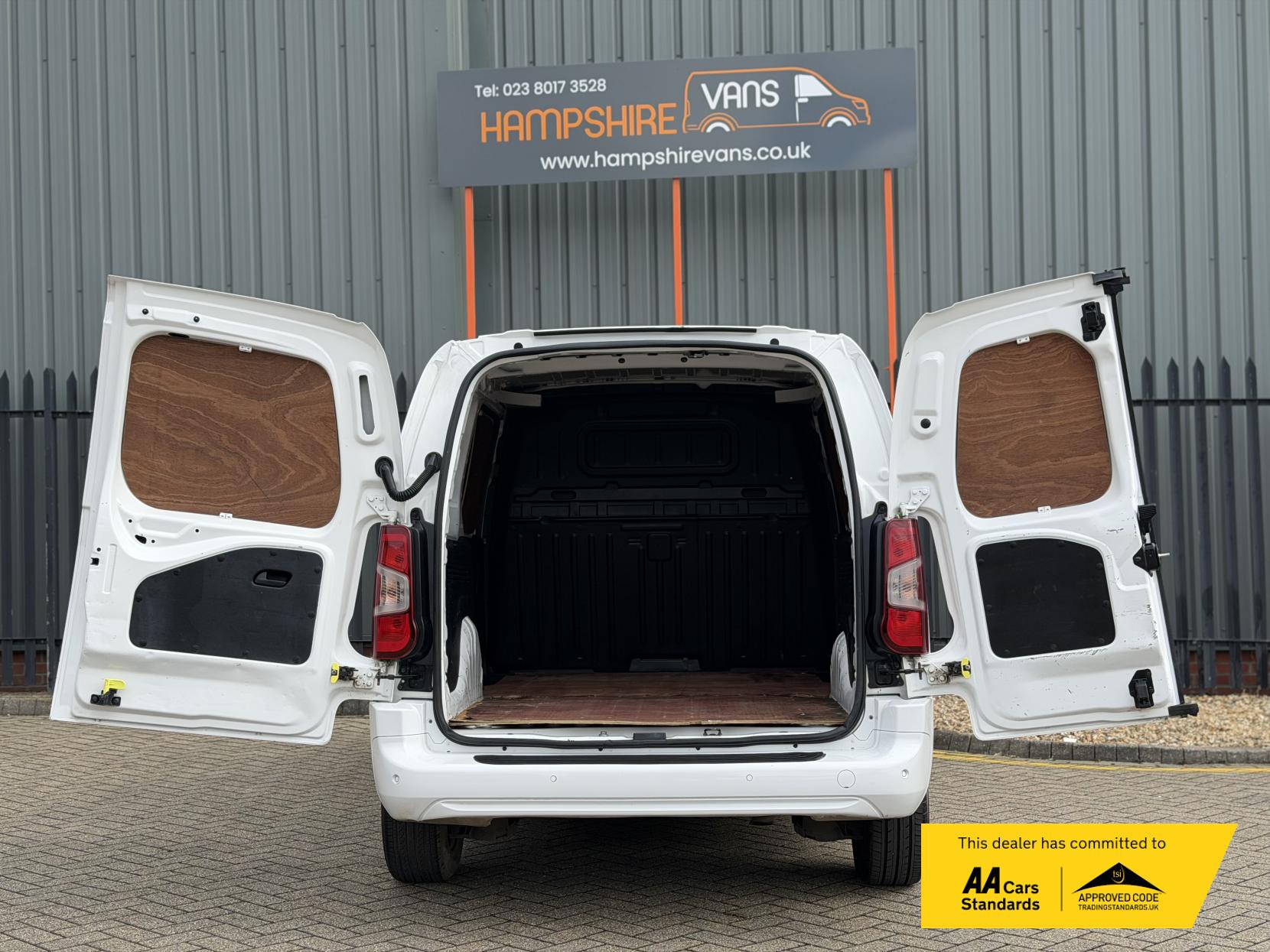 Vauxhall Combo 1.5 Turbo D 2300 Sportive Panel Van 4dr Diesel Manual L2 H1 Euro 6 (s/s) (100 ps)