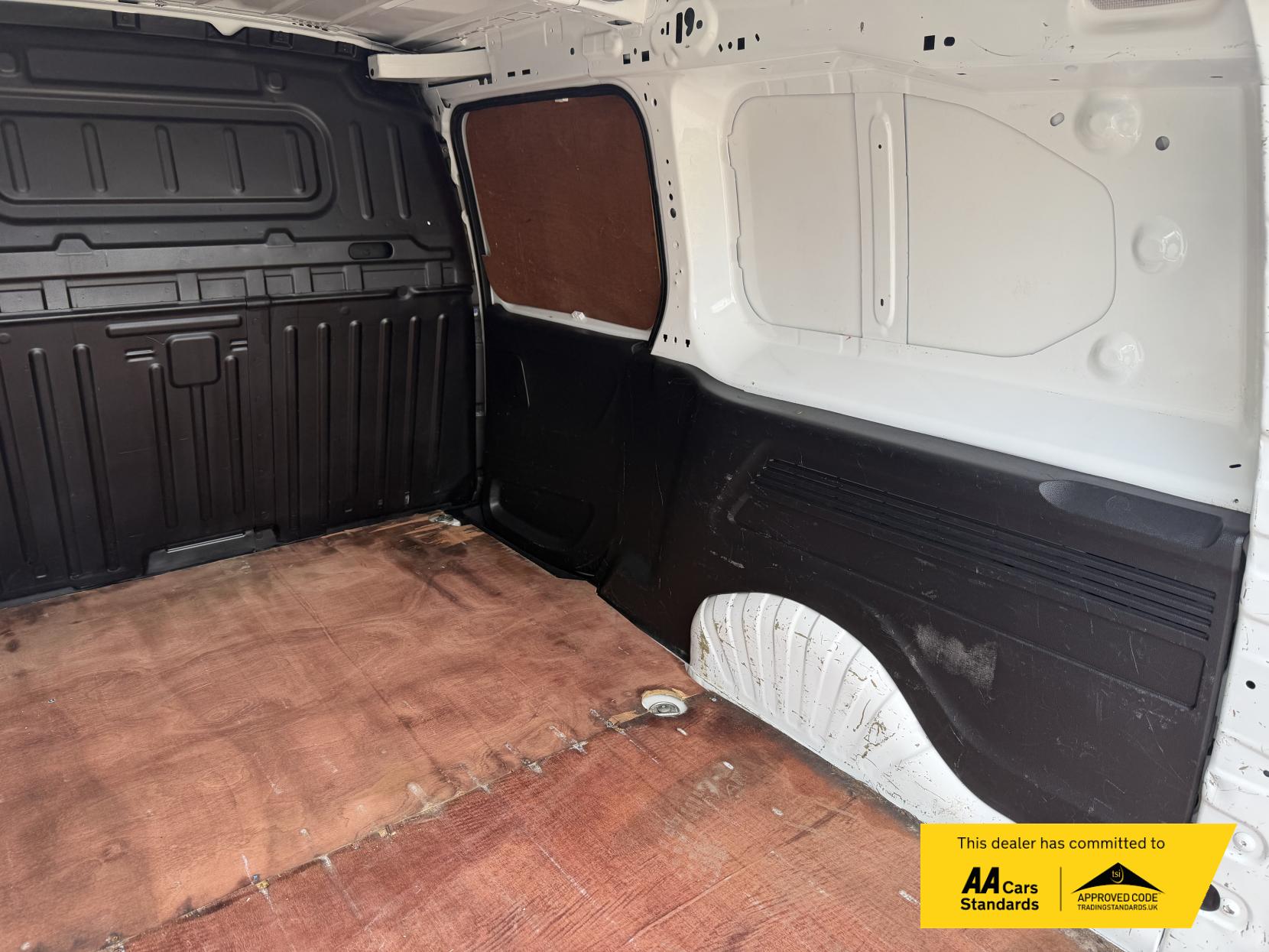 Vauxhall Combo 1.5 Turbo D 2300 Sportive Panel Van 4dr Diesel Manual L2 H1 Euro 6 (s/s) (100 ps)