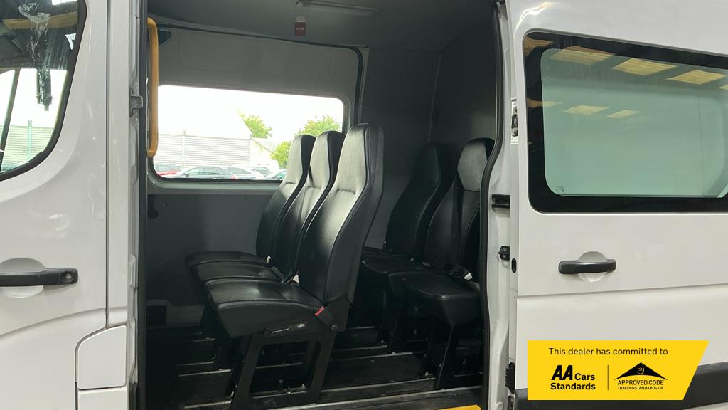 2016 Renault Master 2.3 dCi ENERGY 35 Business Combi Van Double Cab 5dr Diesel Manual FWD MWB Medium Roof Euro 6 (s/s) (9 Seat) (145 ps) - Thumbnail 3