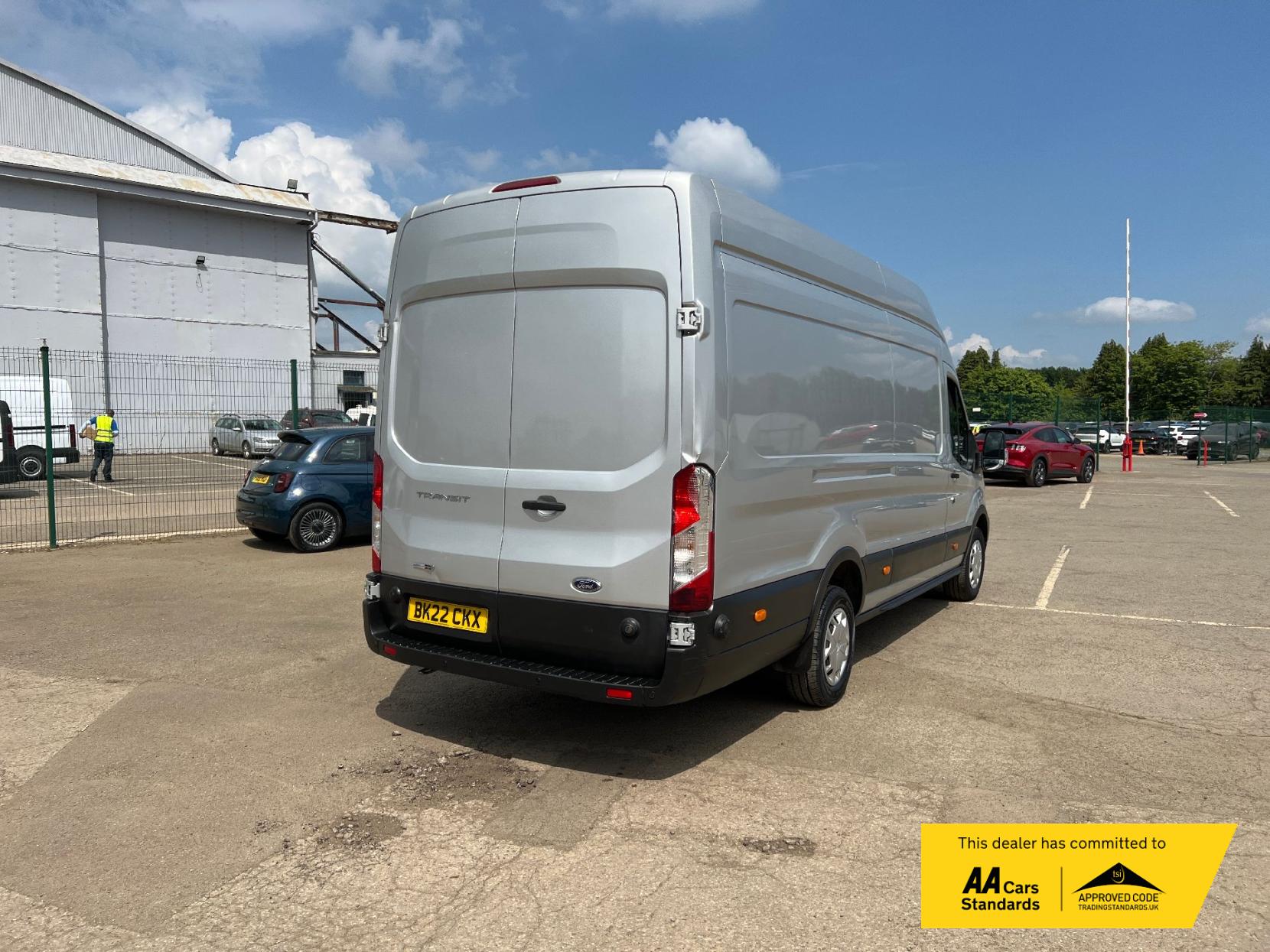 Ford Transit 2.0 350 EcoBlue MHEV Trend Panel Van 5dr Diesel Manual RWD L4 H3 Euro 6 (s/s) (130 ps)