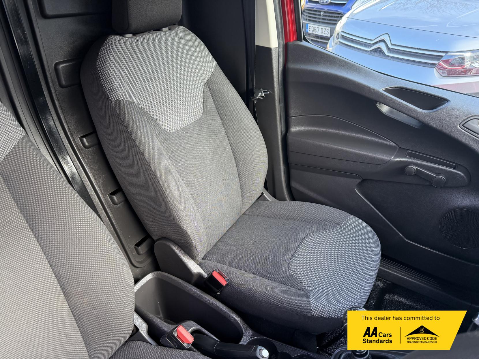 Ford Transit Courier 1.0 EcoBoost Panel Van 4dr Petrol Manual L1 Euro 6 (100 ps)