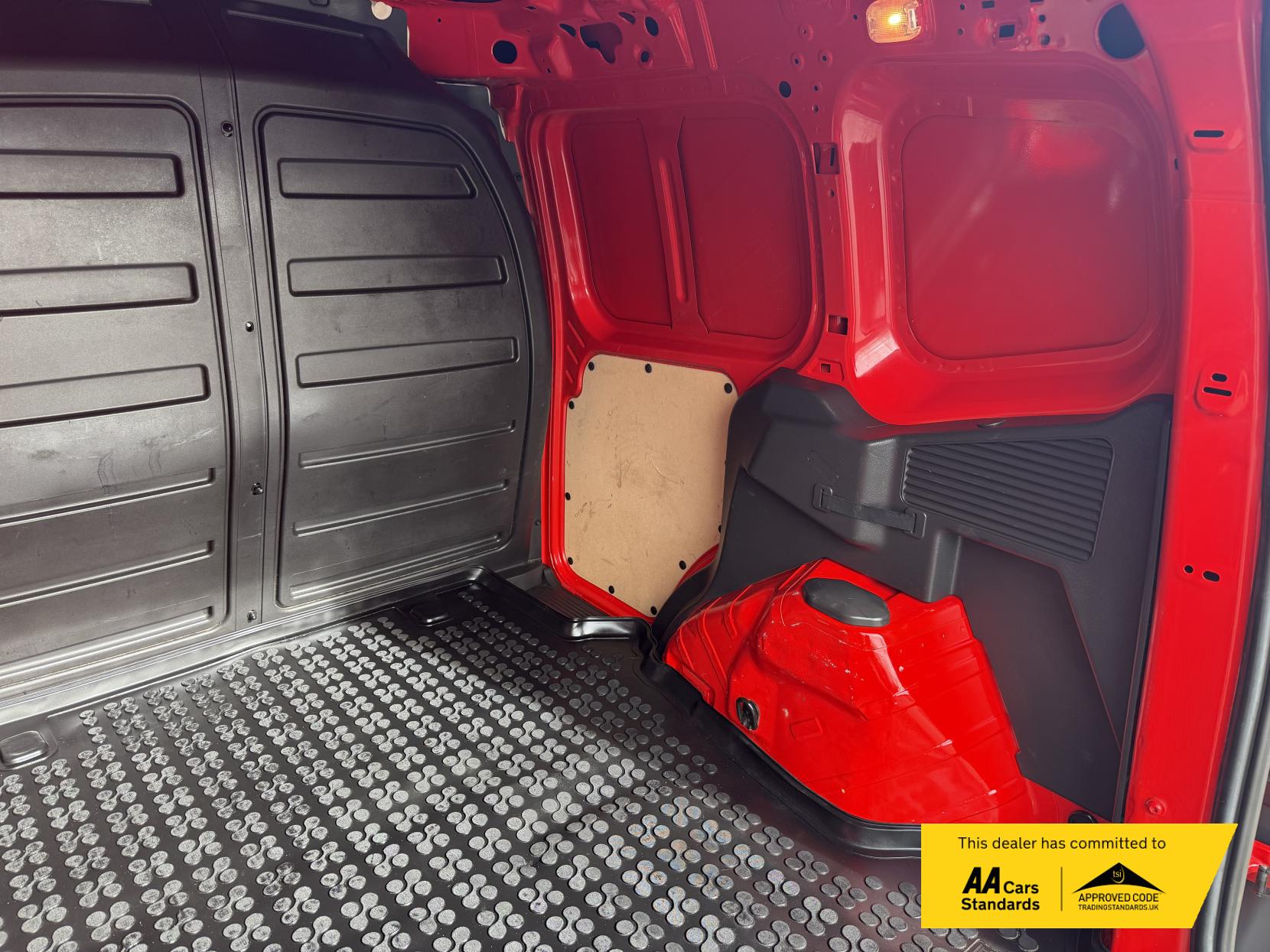 Ford Transit Courier 1.0 EcoBoost Panel Van 4dr Petrol Manual L1 Euro 6 (100 ps)