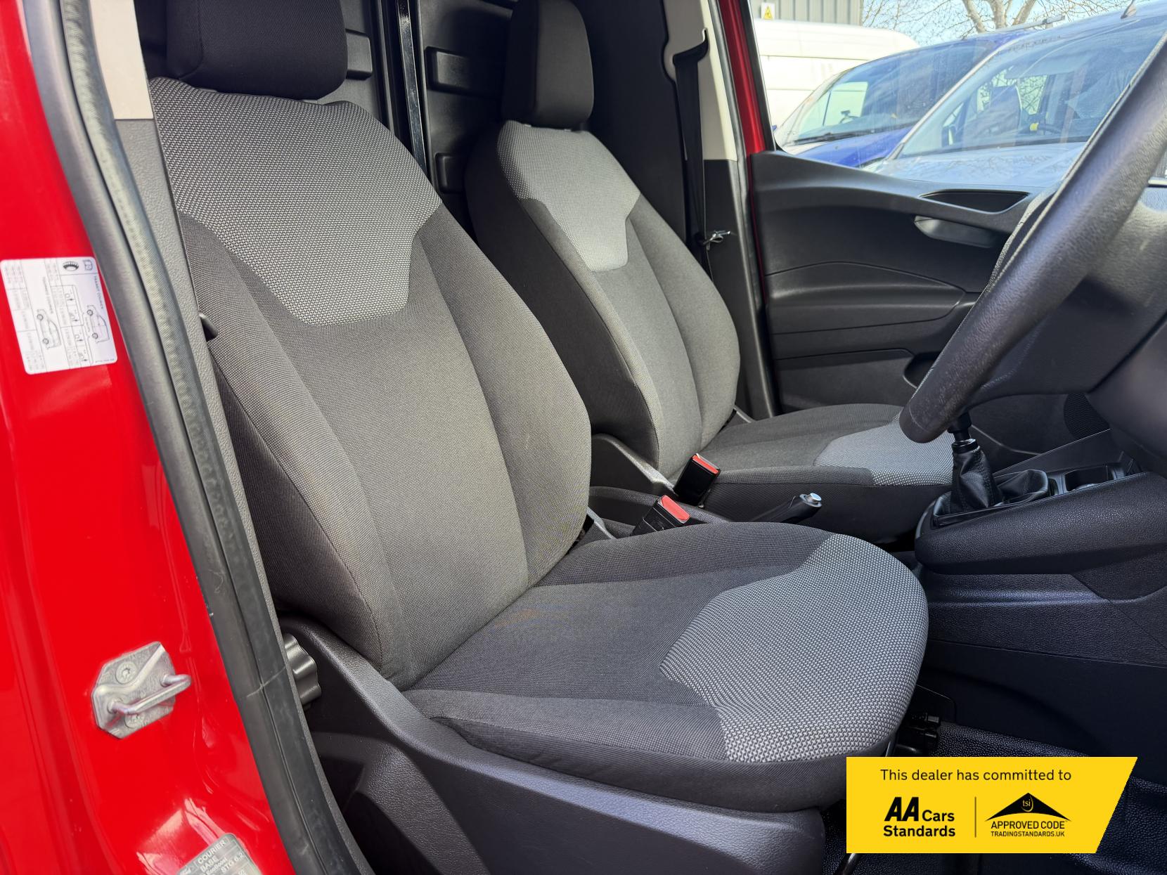 Ford Transit Courier 1.0 EcoBoost Panel Van 4dr Petrol Manual L1 Euro 6 (100 ps)