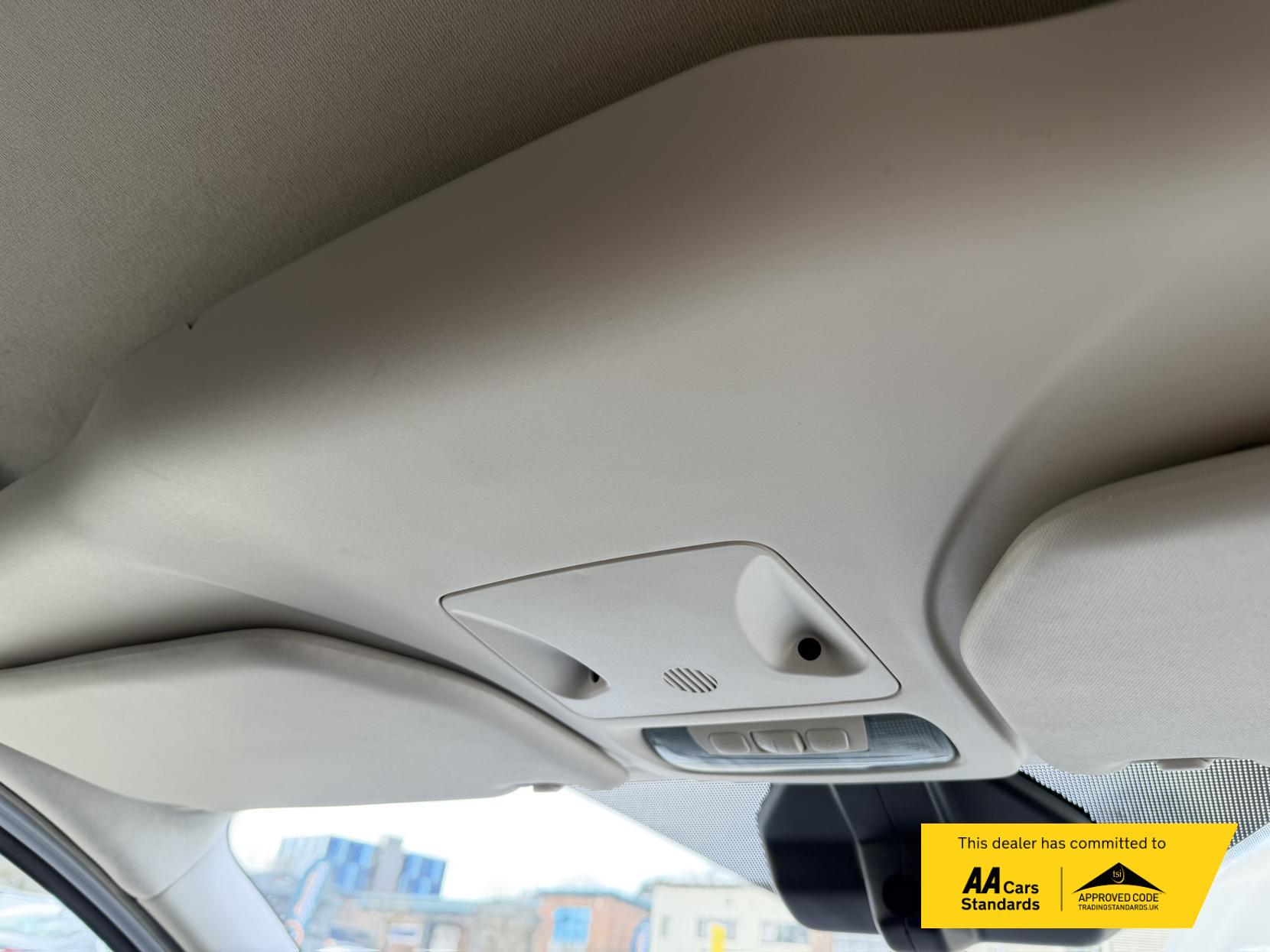 2019 Ford Transit Courier 1.5 TDCi Trend Panel Van 5dr Diesel Manual L1 Euro 6 (75 ps) - Thumbnail 26