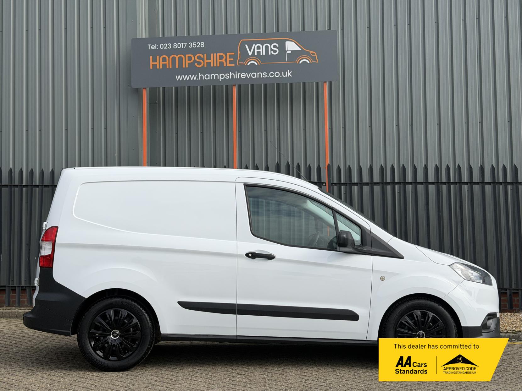 2019 Ford Transit Courier 1.5 TDCi Trend Panel Van 5dr Diesel Manual L1 Euro 6 (75 ps) - Thumbnail 5