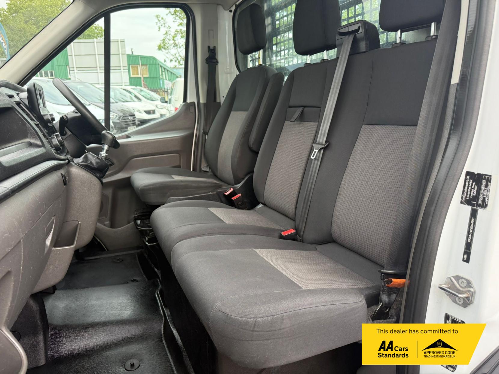 Ford Transit 2.0 350 EcoBlue Leader Premium Dropside 2dr Diesel Manual FWD L4 Euro 6 (s/s) (130 ps)