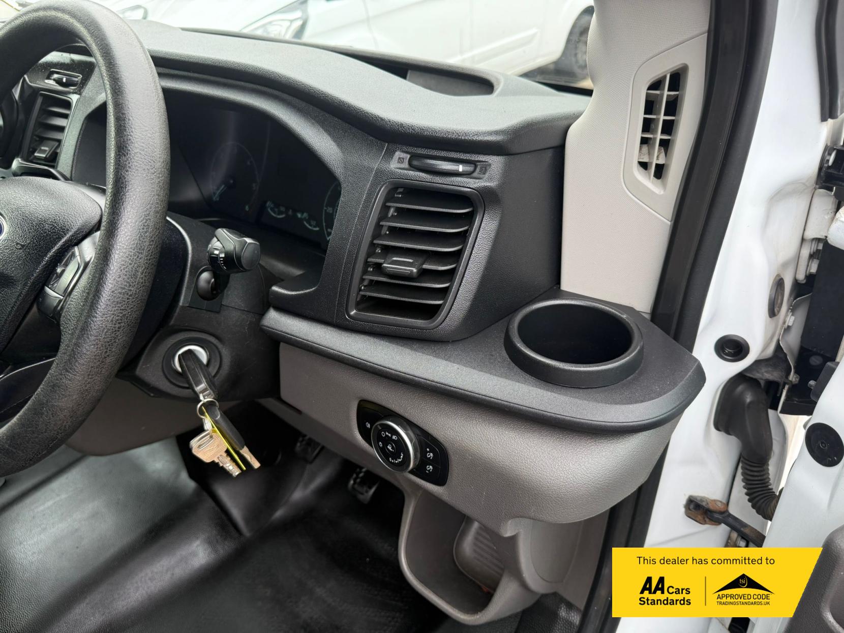 Ford Transit 2.0 350 EcoBlue Leader Premium Dropside 2dr Diesel Manual FWD L4 Euro 6 (s/s) (130 ps)