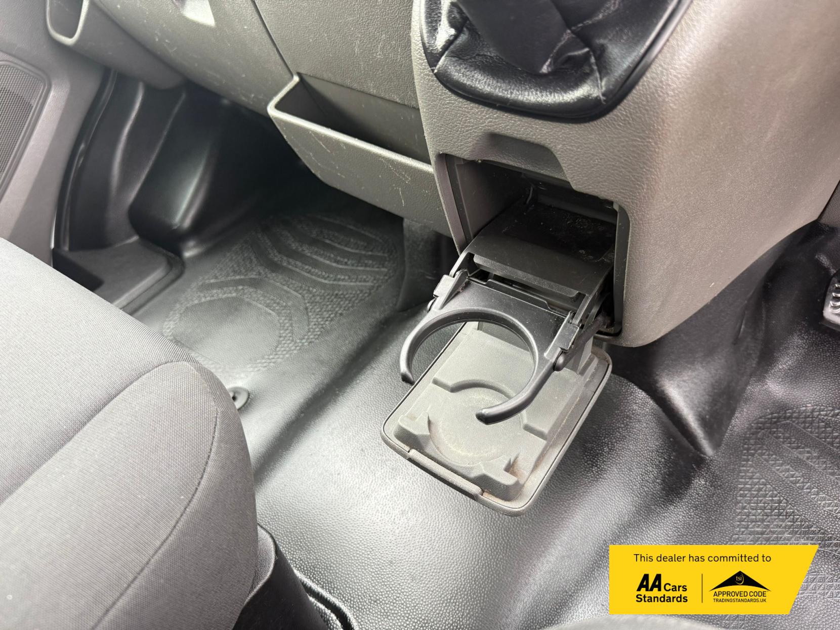 Ford Transit 2.0 350 EcoBlue Leader Premium Dropside 2dr Diesel Manual FWD L4 Euro 6 (s/s) (130 ps)
