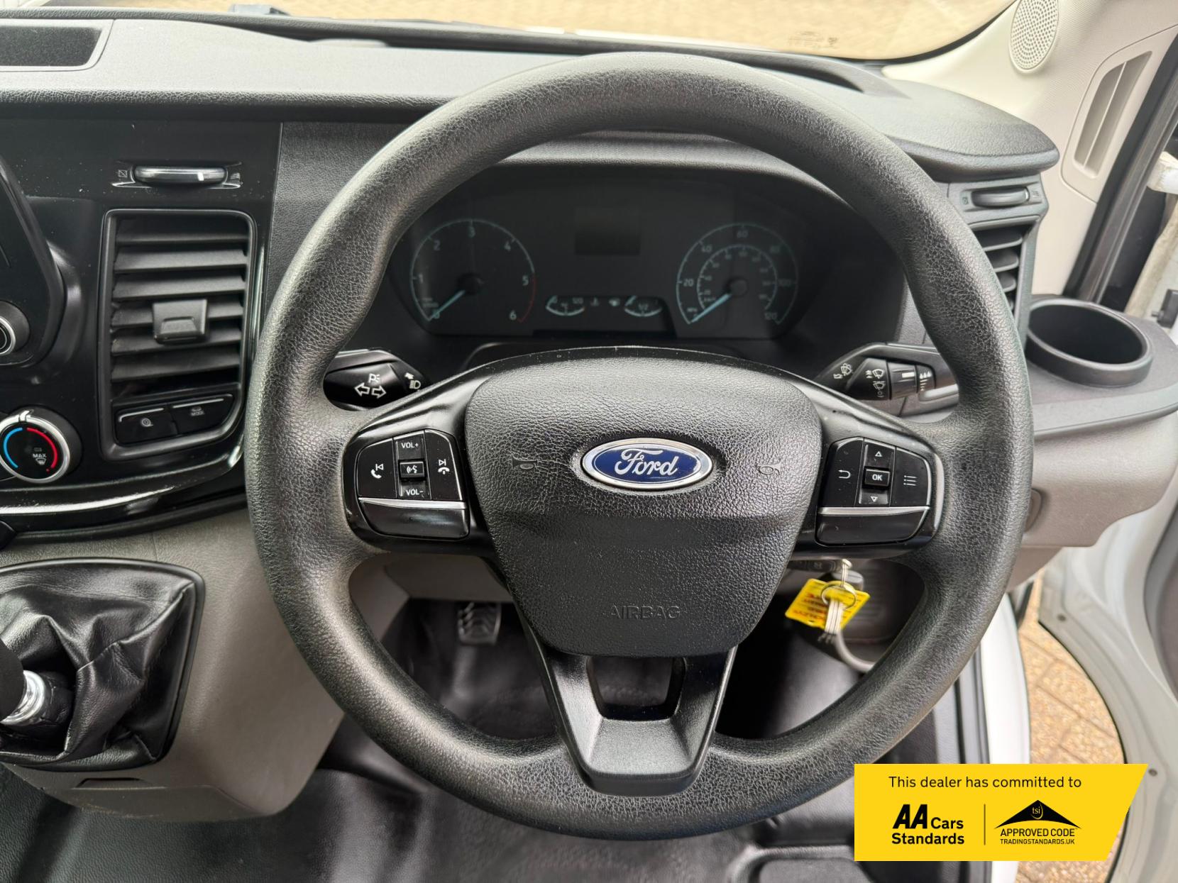 Ford Transit 2.0 350 EcoBlue Leader Premium Dropside 2dr Diesel Manual FWD L4 Euro 6 (s/s) (130 ps)