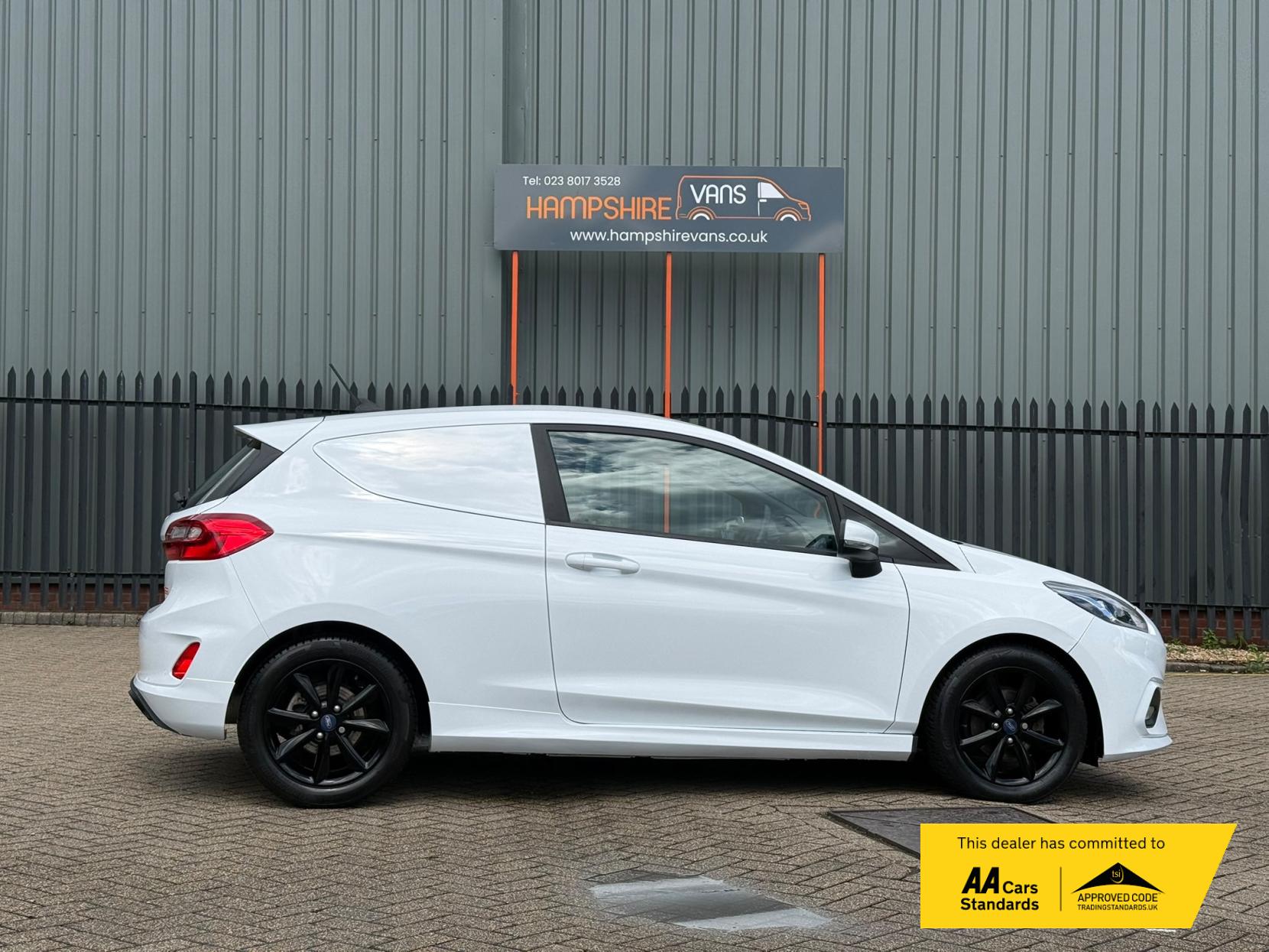 2019 Ford Fiesta Van 1.0T EcoBoost Sport Car Derived Van 3dr Petrol Manual Euro 6 (s/s) (125 ps) - Thumbnail 6