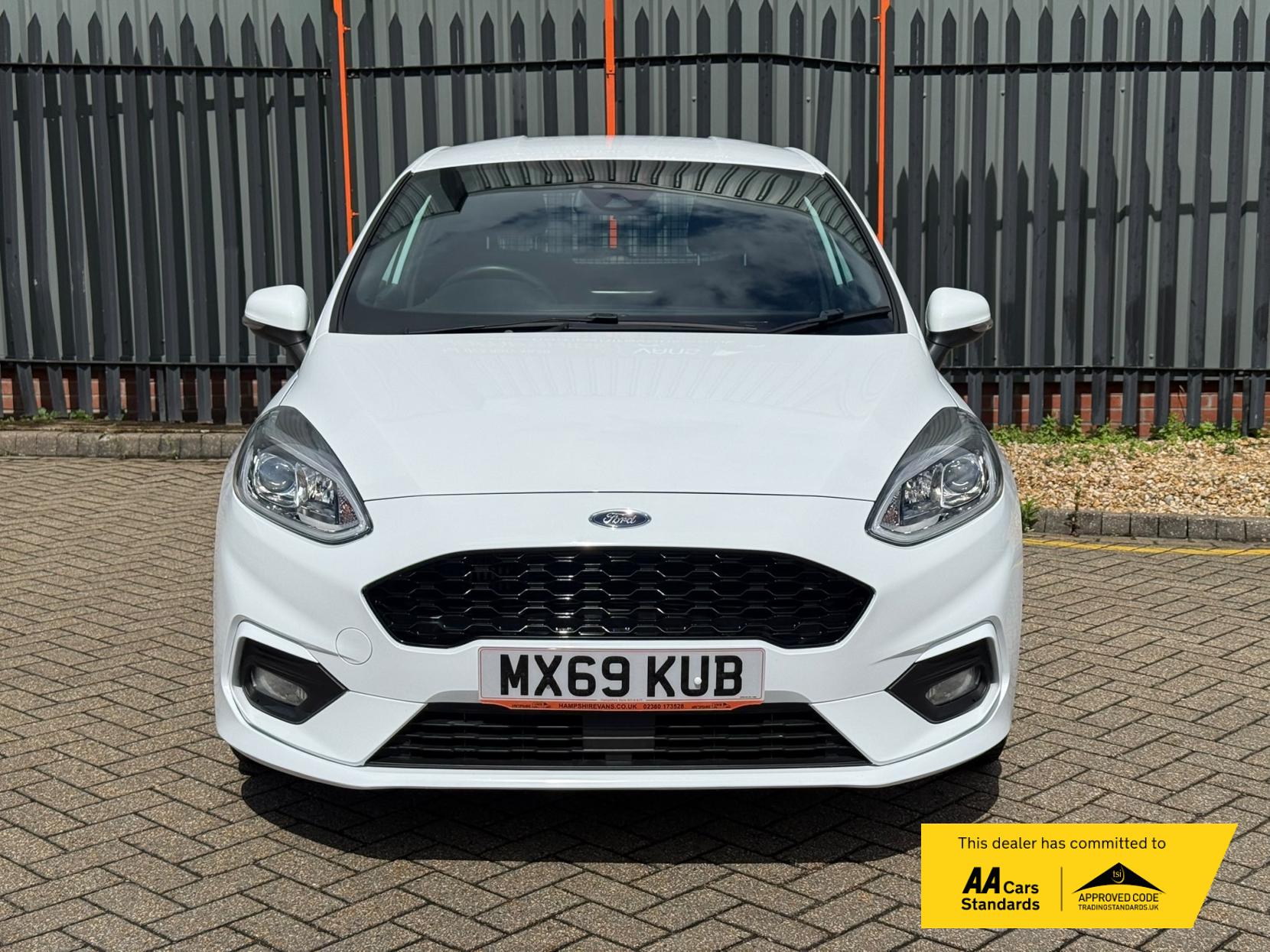 2019 Ford Fiesta Van 1.0T EcoBoost Sport Car Derived Van 3dr Petrol Manual Euro 6 (s/s) (125 ps) - Thumbnail 7