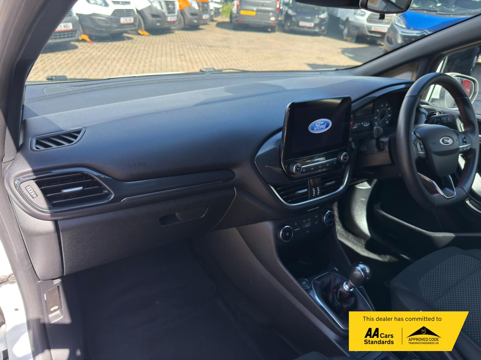 2019 Ford Fiesta Van 1.0T EcoBoost Sport Car Derived Van 3dr Petrol Manual Euro 6 (s/s) (125 ps) - Thumbnail 27