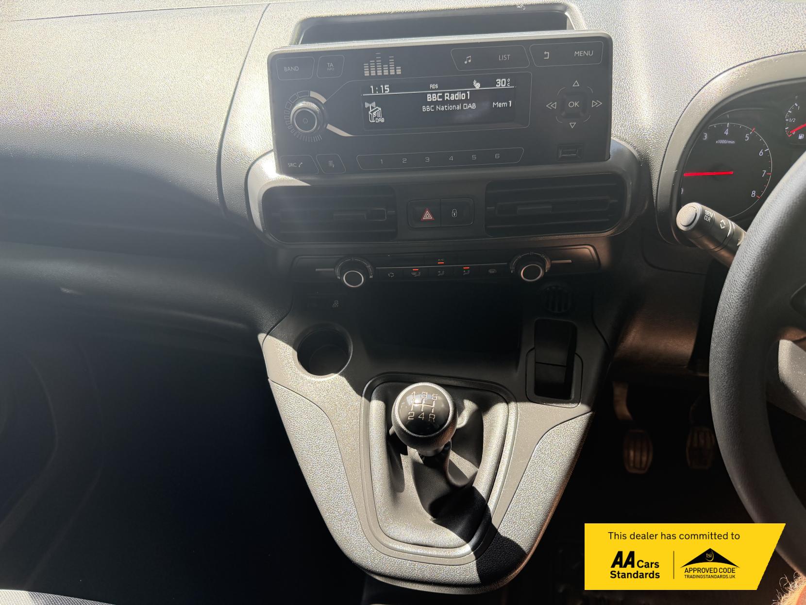 2021 Vauxhall Combo 1.5 Turbo D 2300 Dynamic Panel Van 4dr Diesel Manual L1 H1 Euro 6 (100 ps) - Thumbnail 23