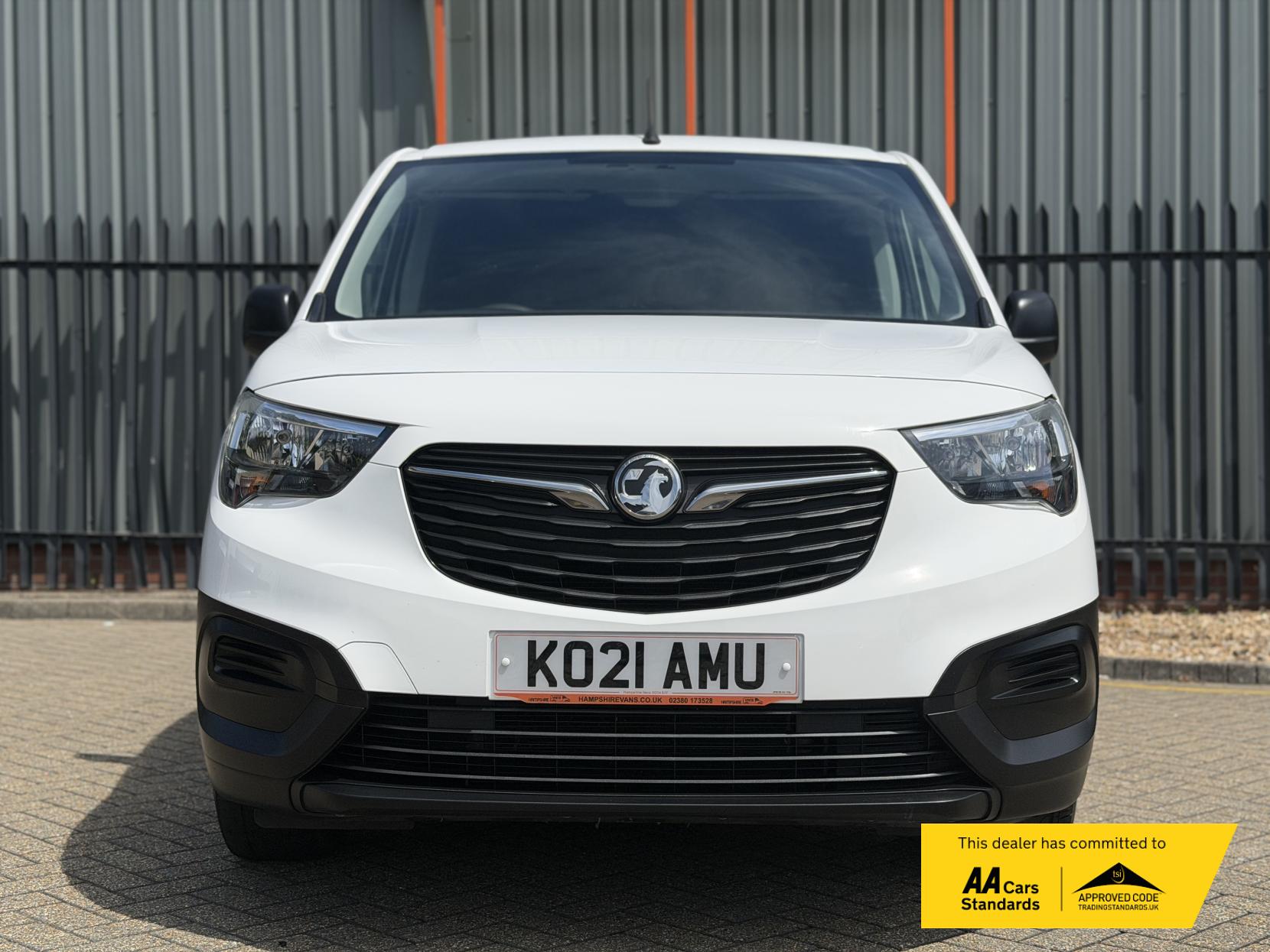 2021 Vauxhall Combo 1.5 Turbo D 2300 Dynamic Panel Van 4dr Diesel Manual L1 H1 Euro 6 (100 ps) - Thumbnail 7
