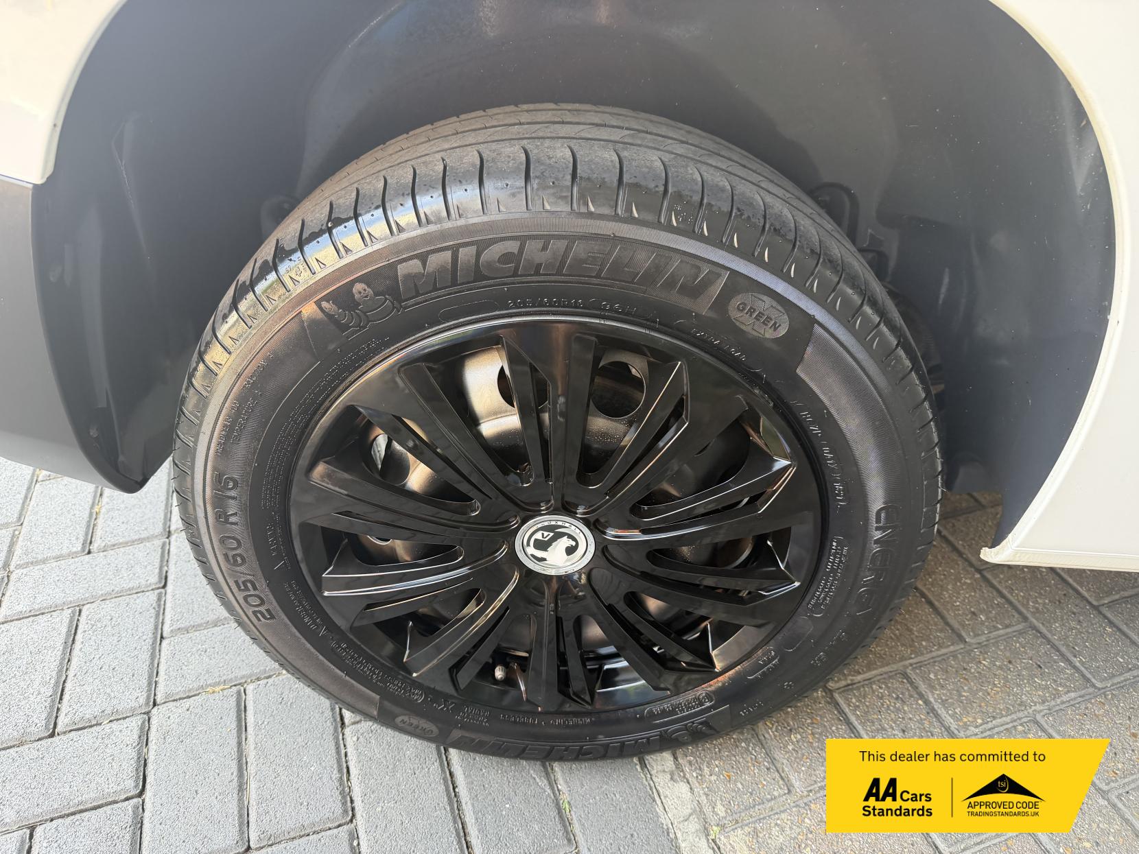 2021 Vauxhall Combo 1.5 Turbo D 2300 Dynamic Panel Van 4dr Diesel Manual L1 H1 Euro 6 (100 ps) - Thumbnail 39