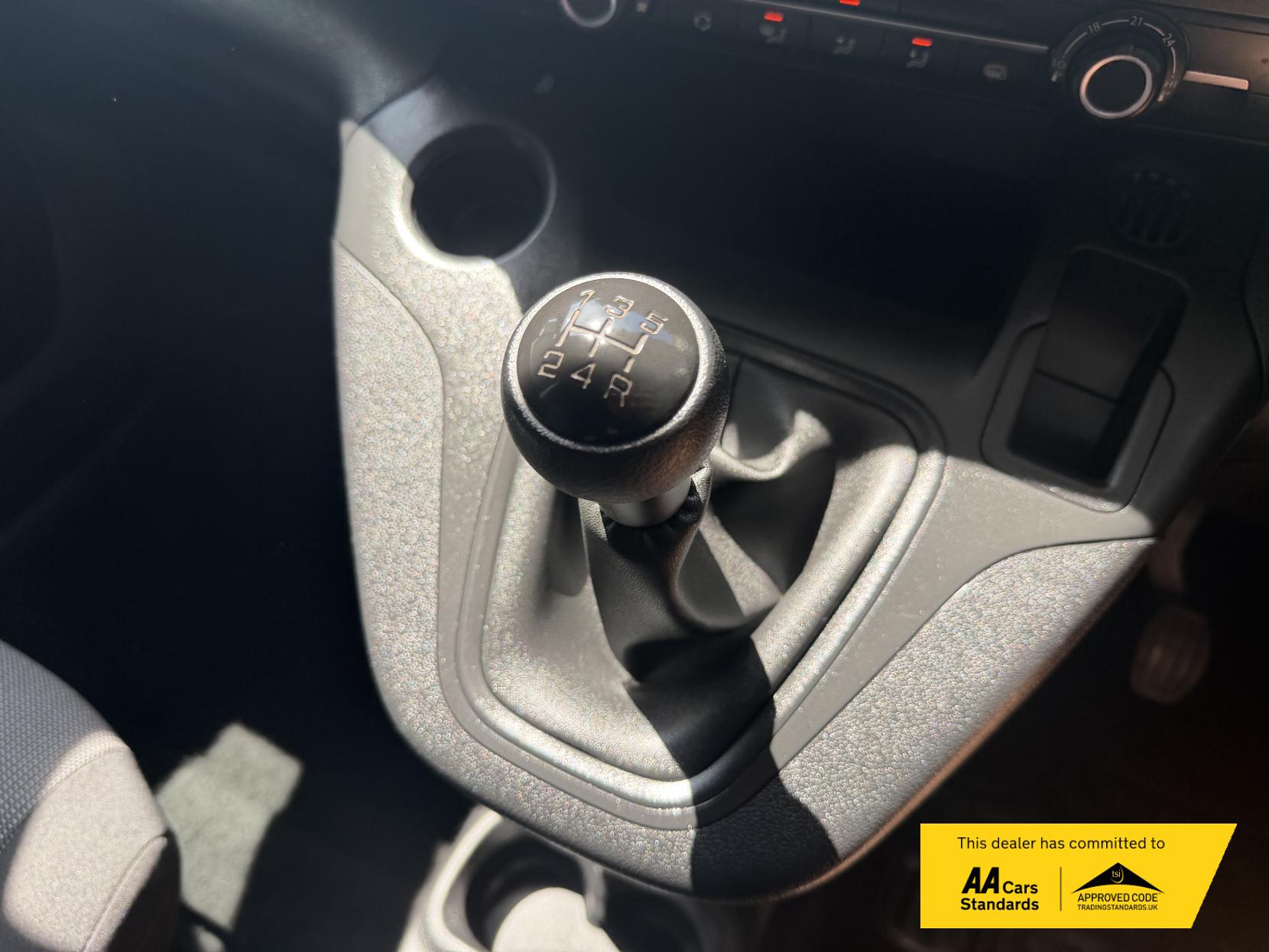 2021 Vauxhall Combo 1.5 Turbo D 2300 Dynamic Panel Van 4dr Diesel Manual L1 H1 Euro 6 (100 ps) - Thumbnail 32