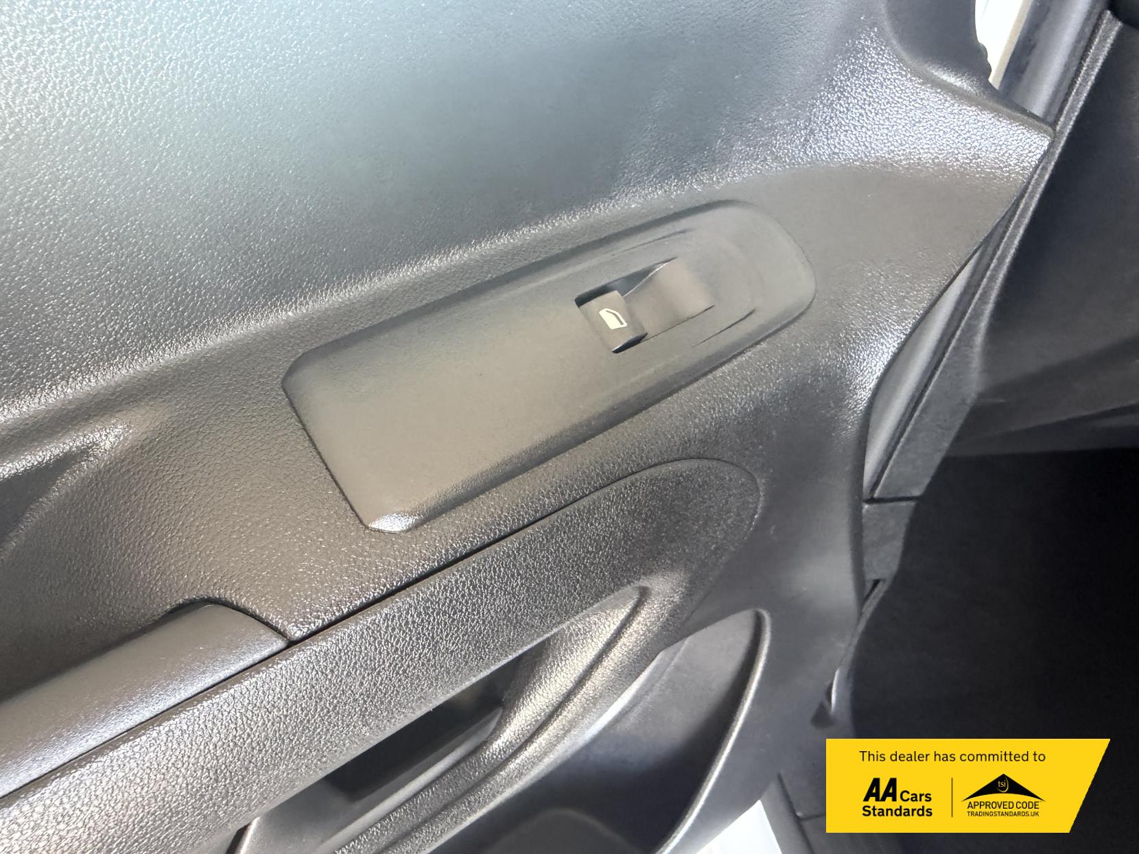 2021 Vauxhall Combo 1.5 Turbo D 2300 Dynamic Panel Van 4dr Diesel Manual L1 H1 Euro 6 (100 ps) - Thumbnail 20