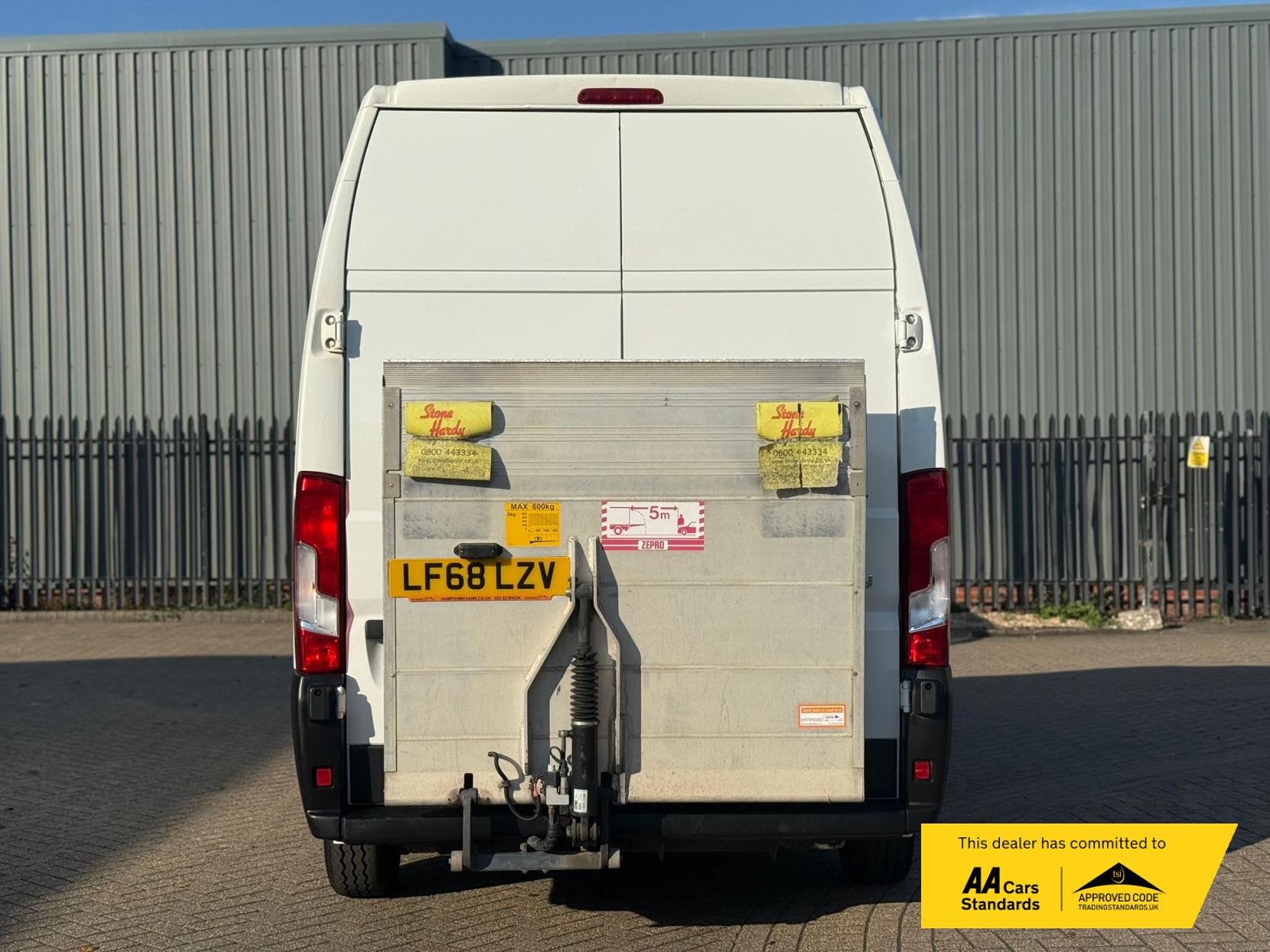 Citroen Relay 2.0 BlueHDi 35 Panel Van 5dr Diesel Manual L3 Extra High Roof Euro 6 (130 ps)