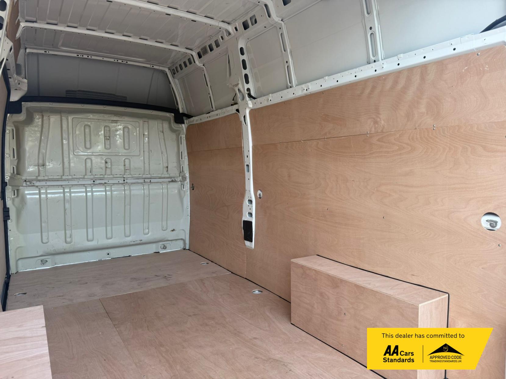 Citroen Relay 2.0 BlueHDi 35 Panel Van 5dr Diesel Manual L3 Extra High Roof Euro 6 (130 ps)