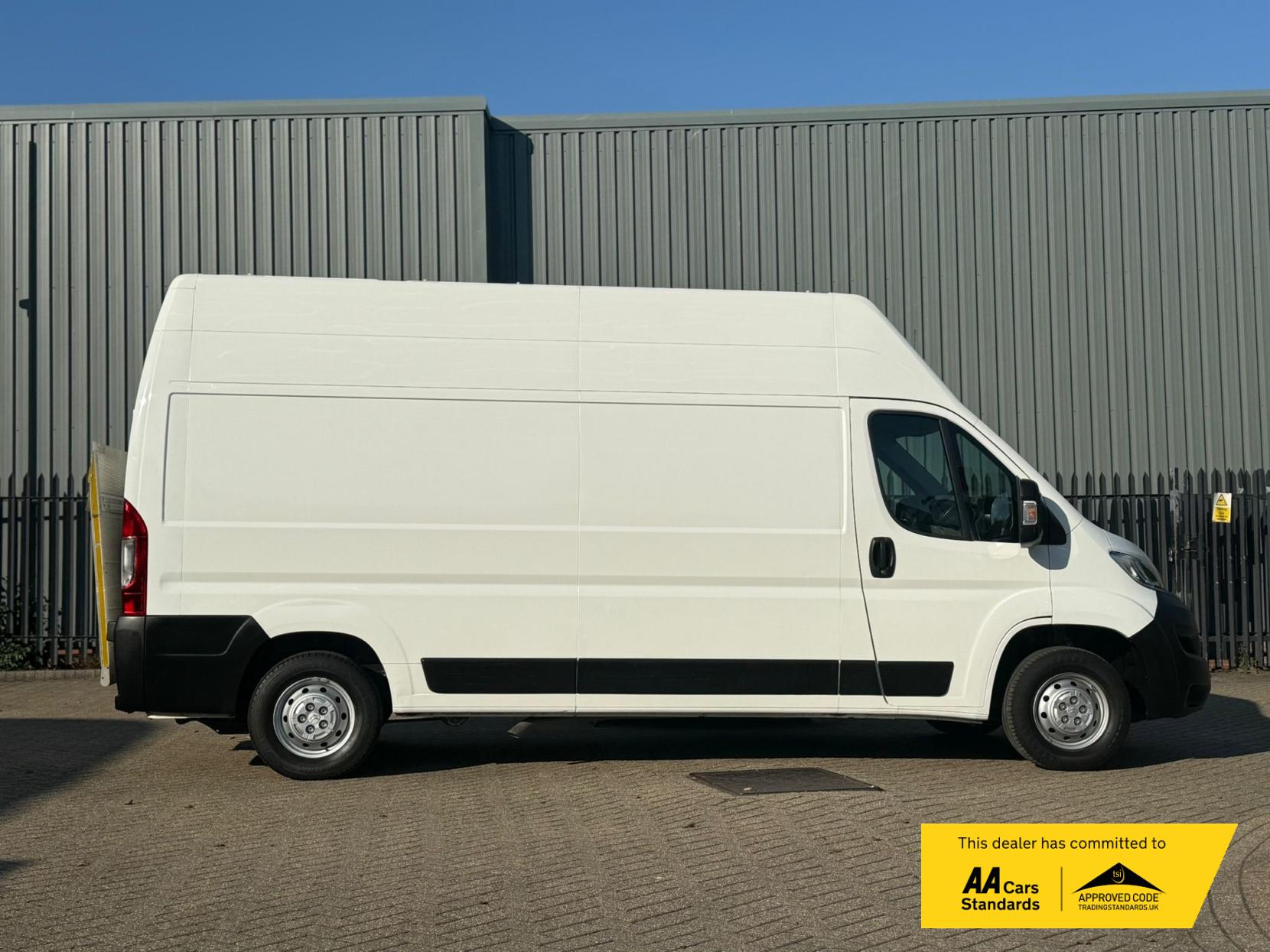 Citroen Relay 2.0 BlueHDi 35 Panel Van 5dr Diesel Manual L3 Extra High Roof Euro 6 (130 ps)