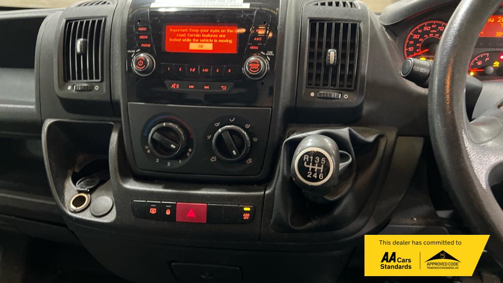 Citroen Relay 2.0 BlueHDi 35 Panel Van 5dr Diesel Manual L3 Extra High Roof Euro 6 (130 ps)