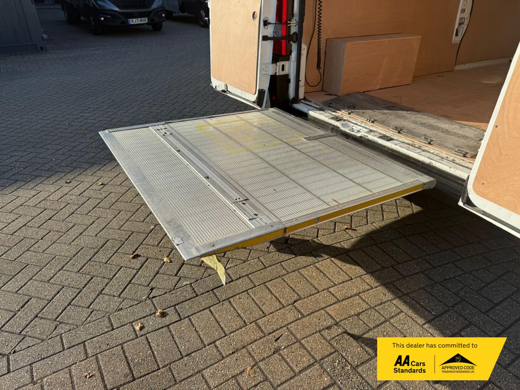 Citroen Relay 2.0 BlueHDi 35 Panel Van 5dr Diesel Manual L3 Extra High Roof Euro 6 (130 ps)