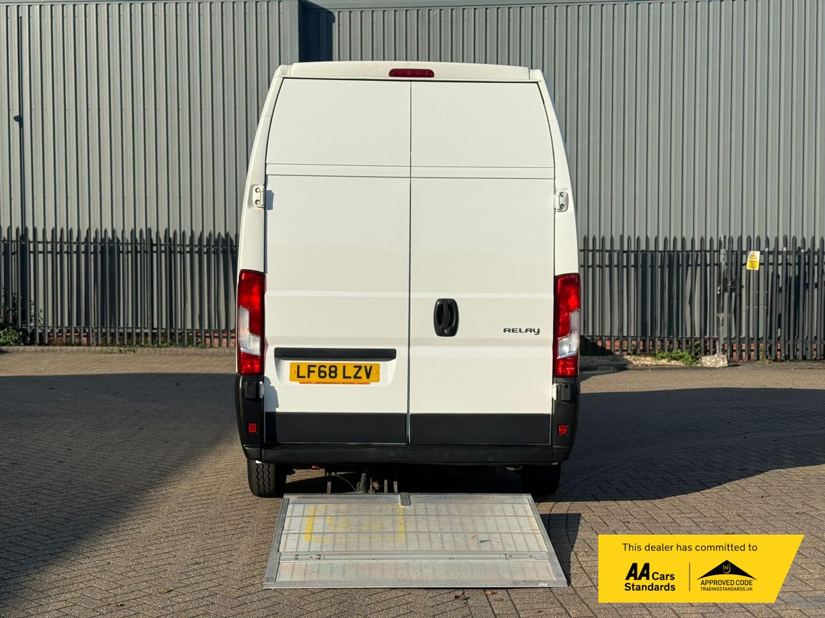 Citroen Relay 2.0 BlueHDi 35 Panel Van 5dr Diesel Manual L3 Extra High Roof Euro 6 (130 ps)