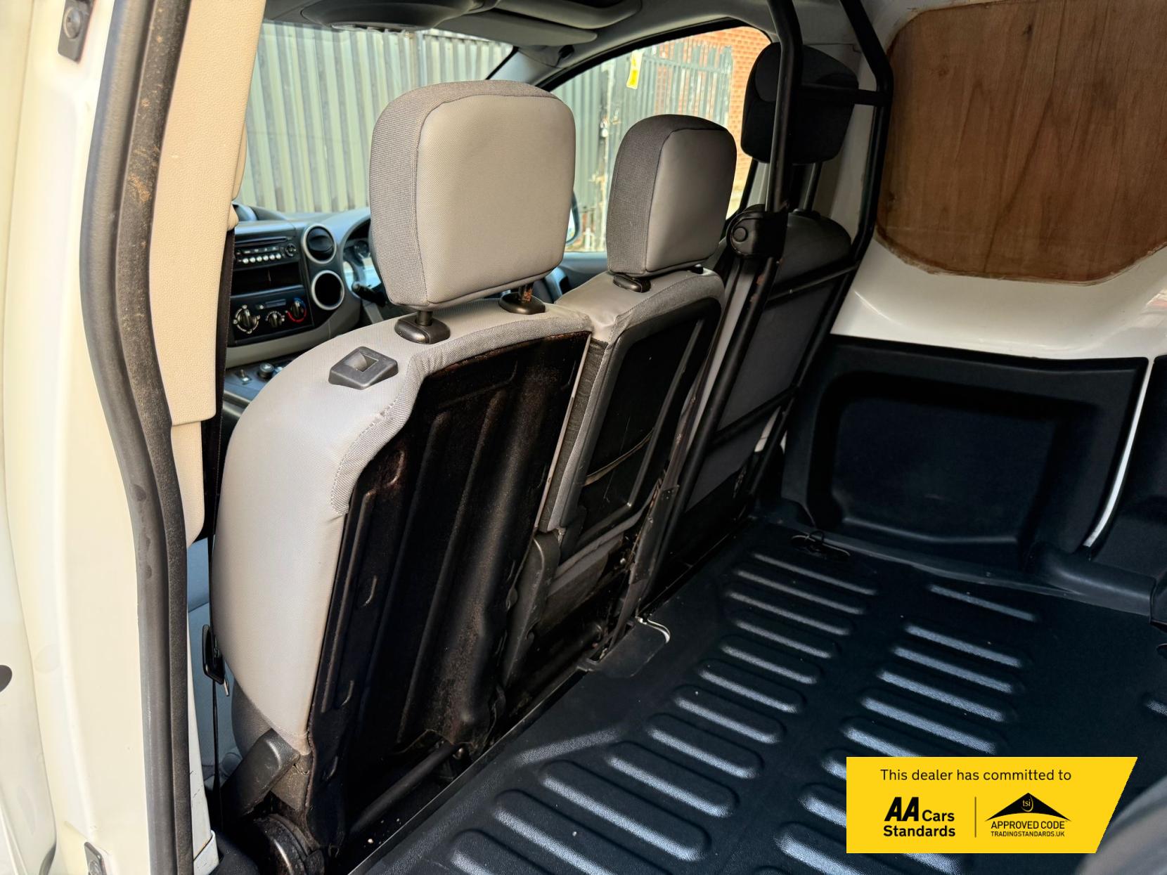 Citroen Berlingo 1.6 HDi 625 LX Panel Van 5dr Diesel Manual L1 (Euro 5) (138 g/km, 90 bhp)