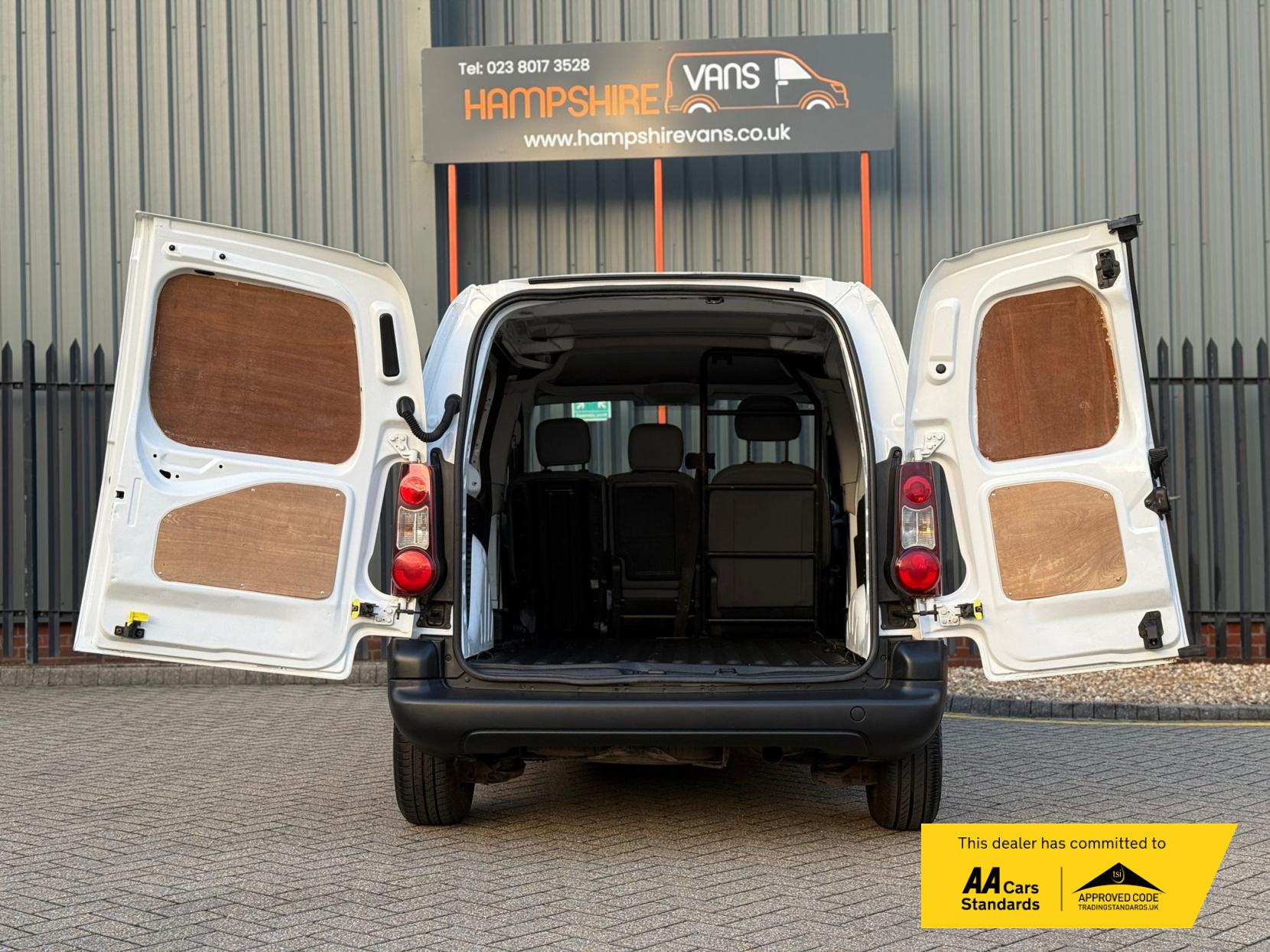 Citroen Berlingo 1.6 HDi 625 LX Panel Van 5dr Diesel Manual L1 (Euro 5) (138 g/km, 90 bhp)