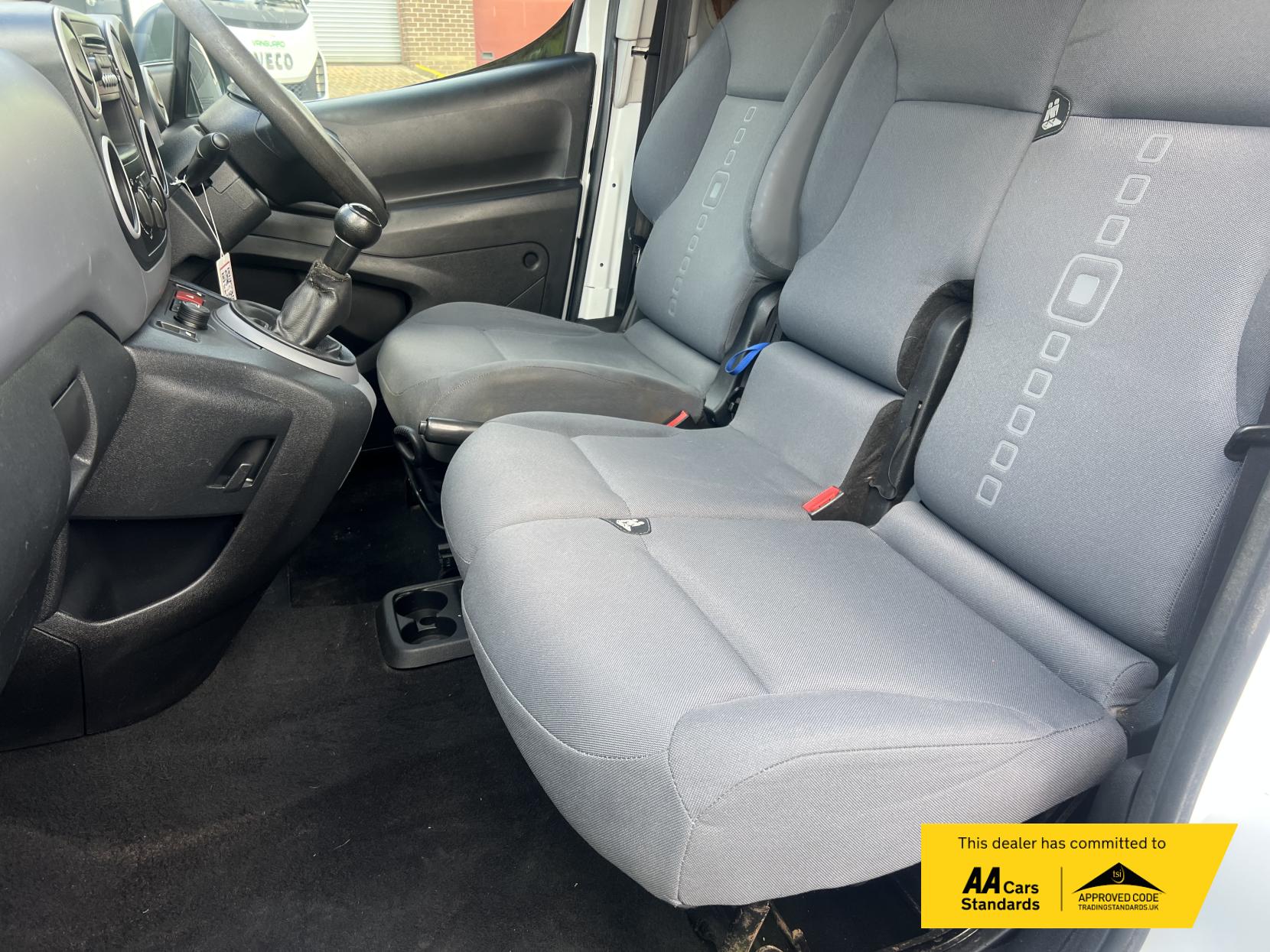 Citroen Berlingo 1.6 HDi 625 LX Panel Van 5dr Diesel Manual L1 (Euro 5) (138 g/km, 90 bhp)
