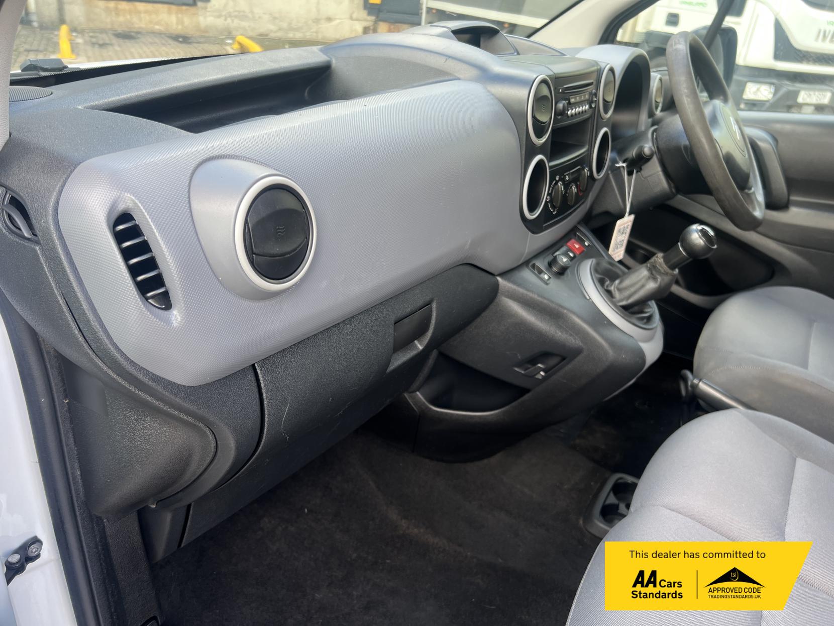 Citroen Berlingo 1.6 HDi 625 LX Panel Van 5dr Diesel Manual L1 (Euro 5) (138 g/km, 90 bhp)