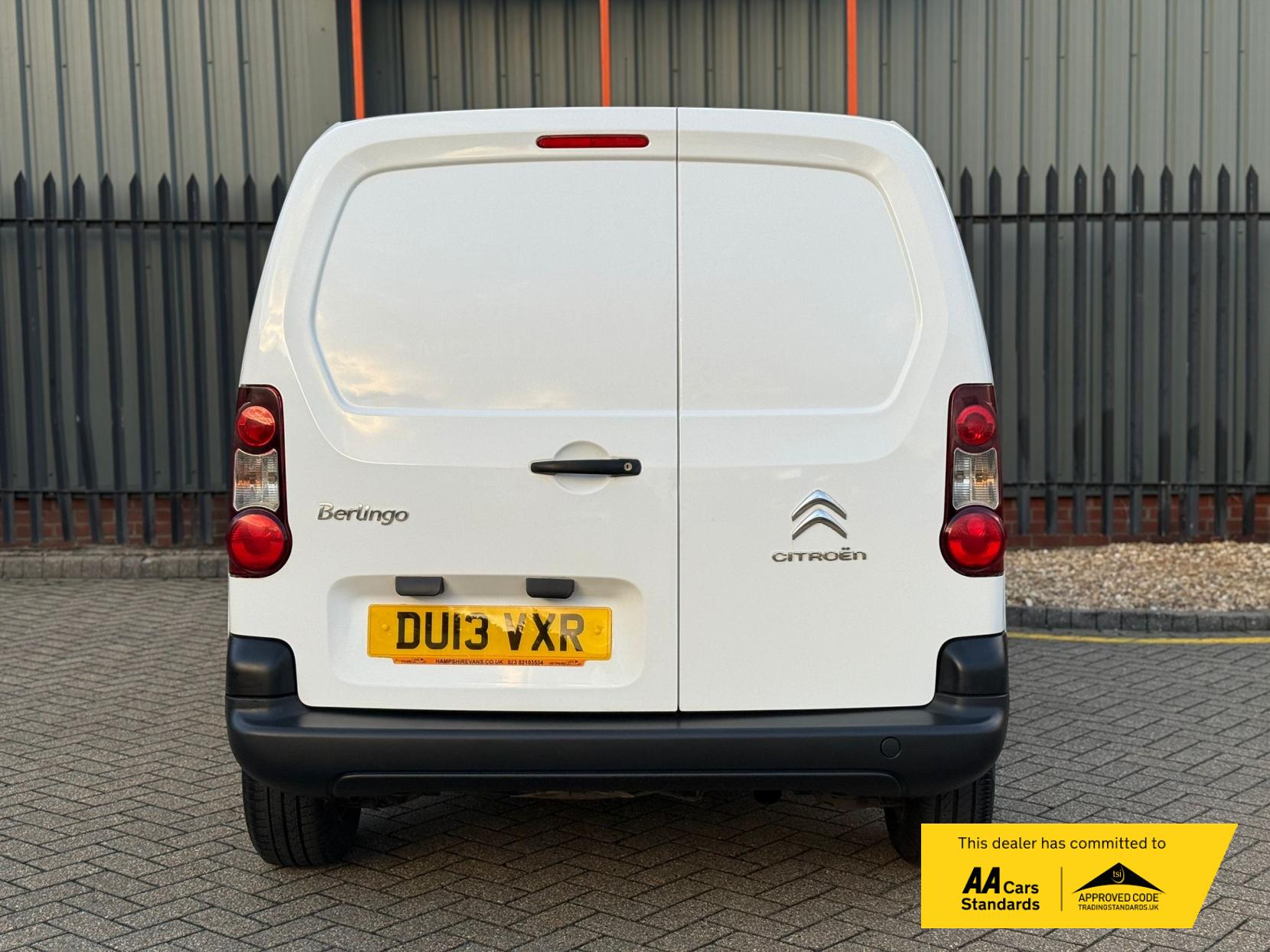 Citroen Berlingo 1.6 HDi 625 LX Panel Van 5dr Diesel Manual L1 (Euro 5) (138 g/km, 90 bhp)