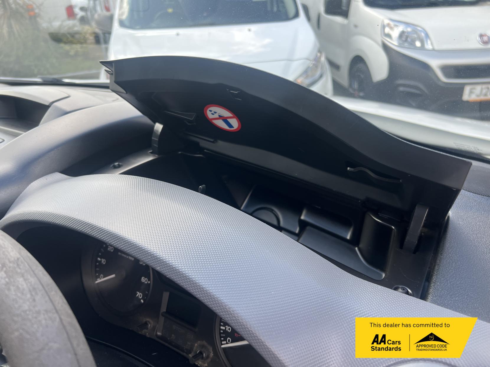Citroen Berlingo 1.6 HDi 625 LX Panel Van 5dr Diesel Manual L1 (Euro 5) (138 g/km, 90 bhp)