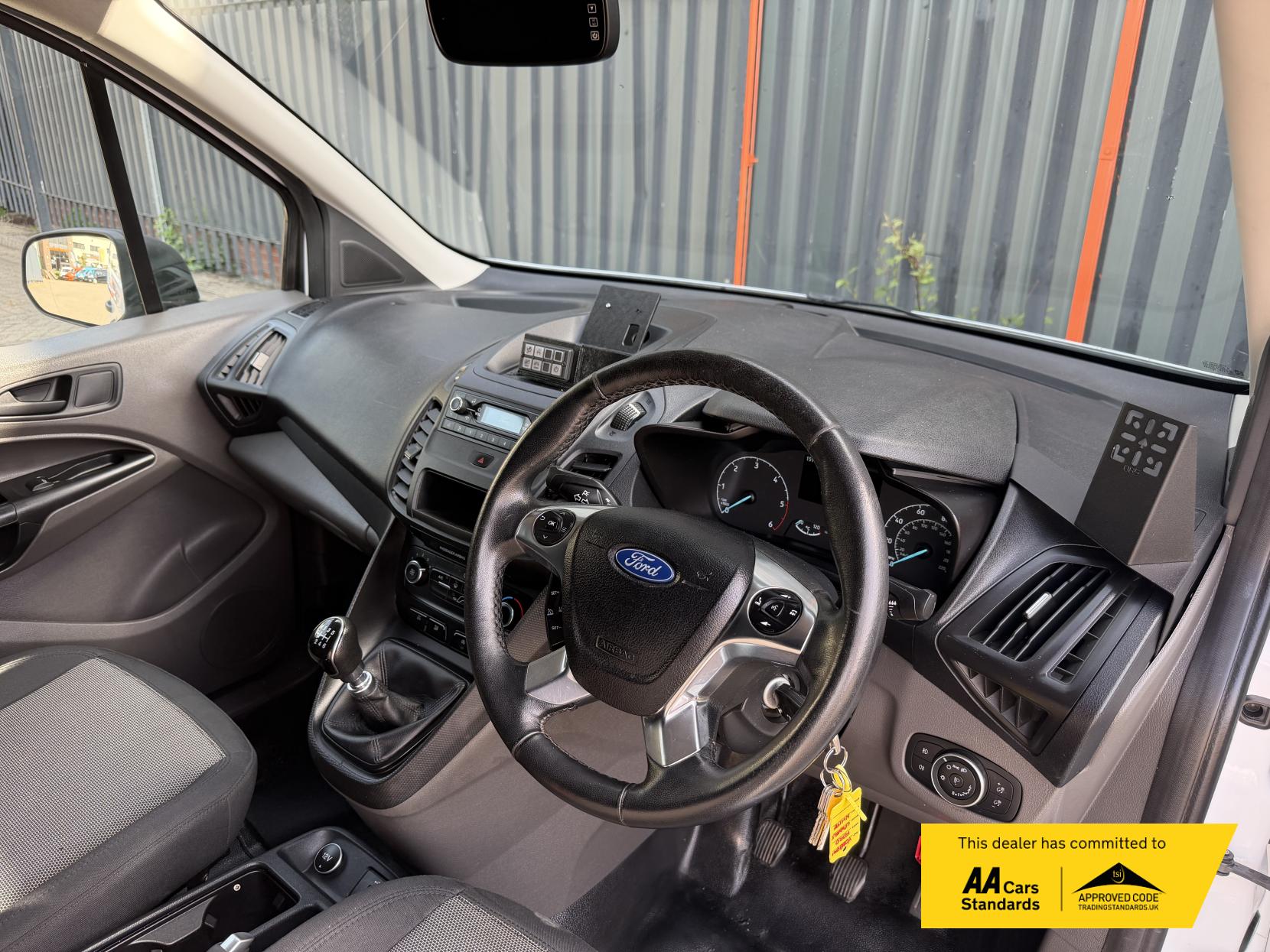 2019 Ford Transit Connect 1.5 220 EcoBlue Panel Van 5dr Diesel Manual L1 Euro 6 (s/s) (100 ps) - Thumbnail 39
