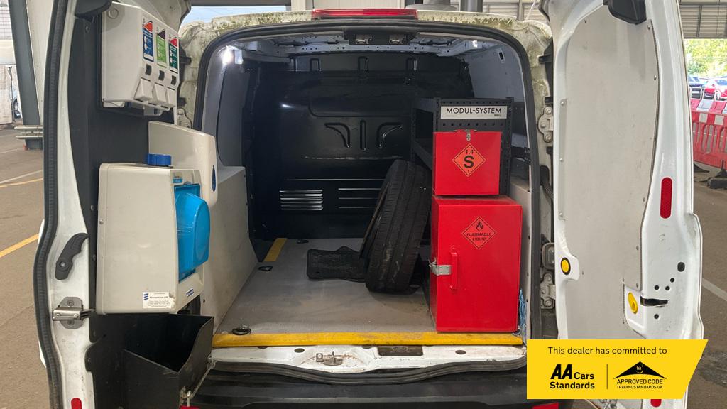 2019 Ford Transit Connect 1.5 220 EcoBlue Panel Van 5dr Diesel Manual L1 Euro 6 (s/s) (100 ps) - Thumbnail 6