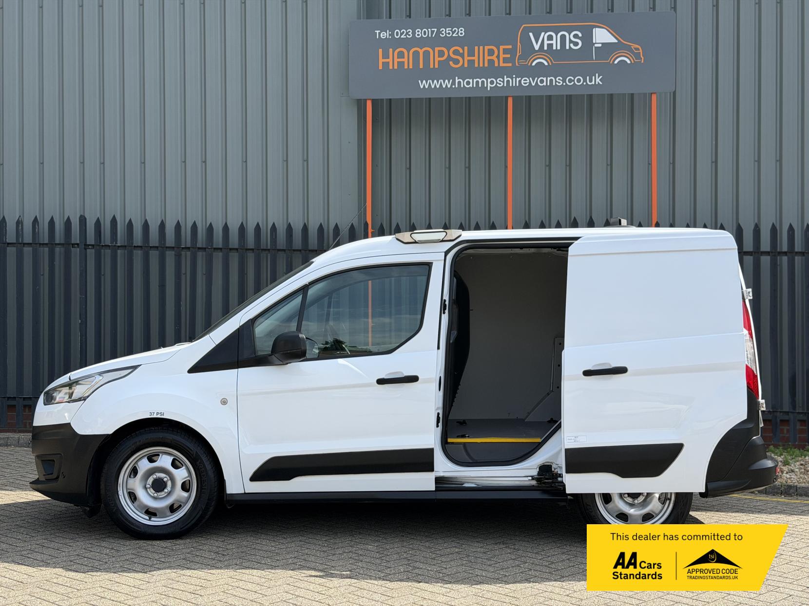 2019 Ford Transit Connect 1.5 220 EcoBlue Panel Van 5dr Diesel Manual L1 Euro 6 (s/s) (100 ps) - Thumbnail 6
