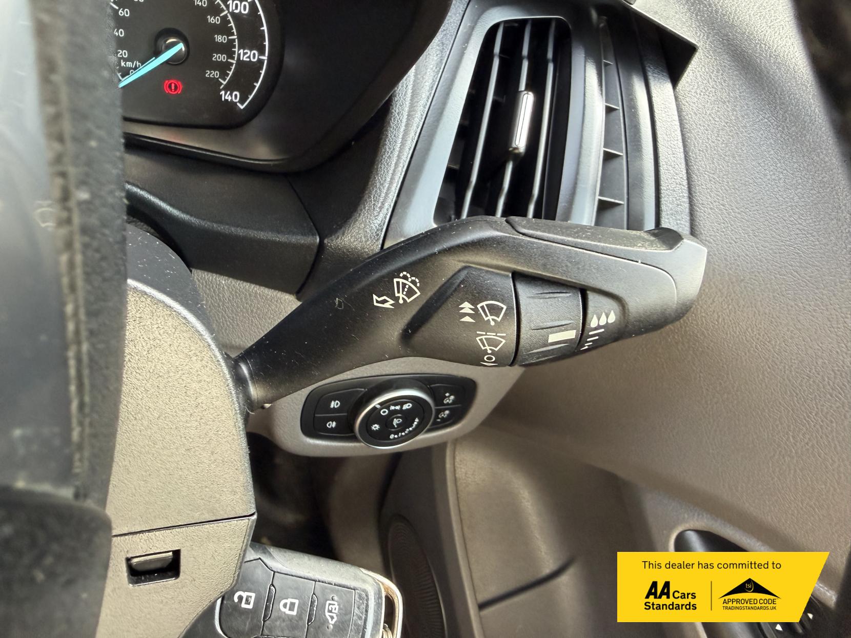 2019 Ford Transit Connect 1.5 220 EcoBlue Panel Van 5dr Diesel Manual L1 Euro 6 (s/s) (100 ps) - Thumbnail 38