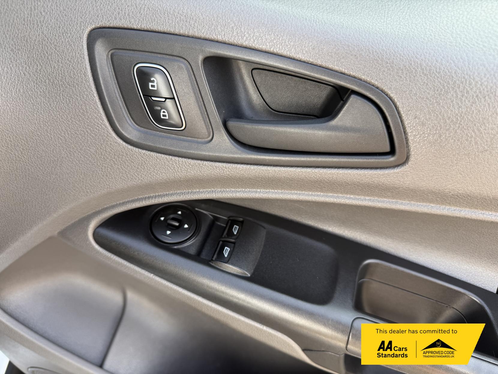 2019 Ford Transit Connect 1.5 220 EcoBlue Panel Van 5dr Diesel Manual L1 Euro 6 (s/s) (100 ps) - Thumbnail 40