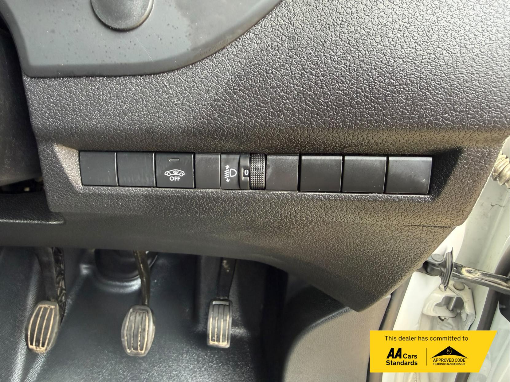 2023 Vauxhall Vivaro 1.5 Turbo D 2900 Pro Panel Van 6dr Diesel Manual L2 H1 Euro 6 (s/s) (100 ps) - Thumbnail 34