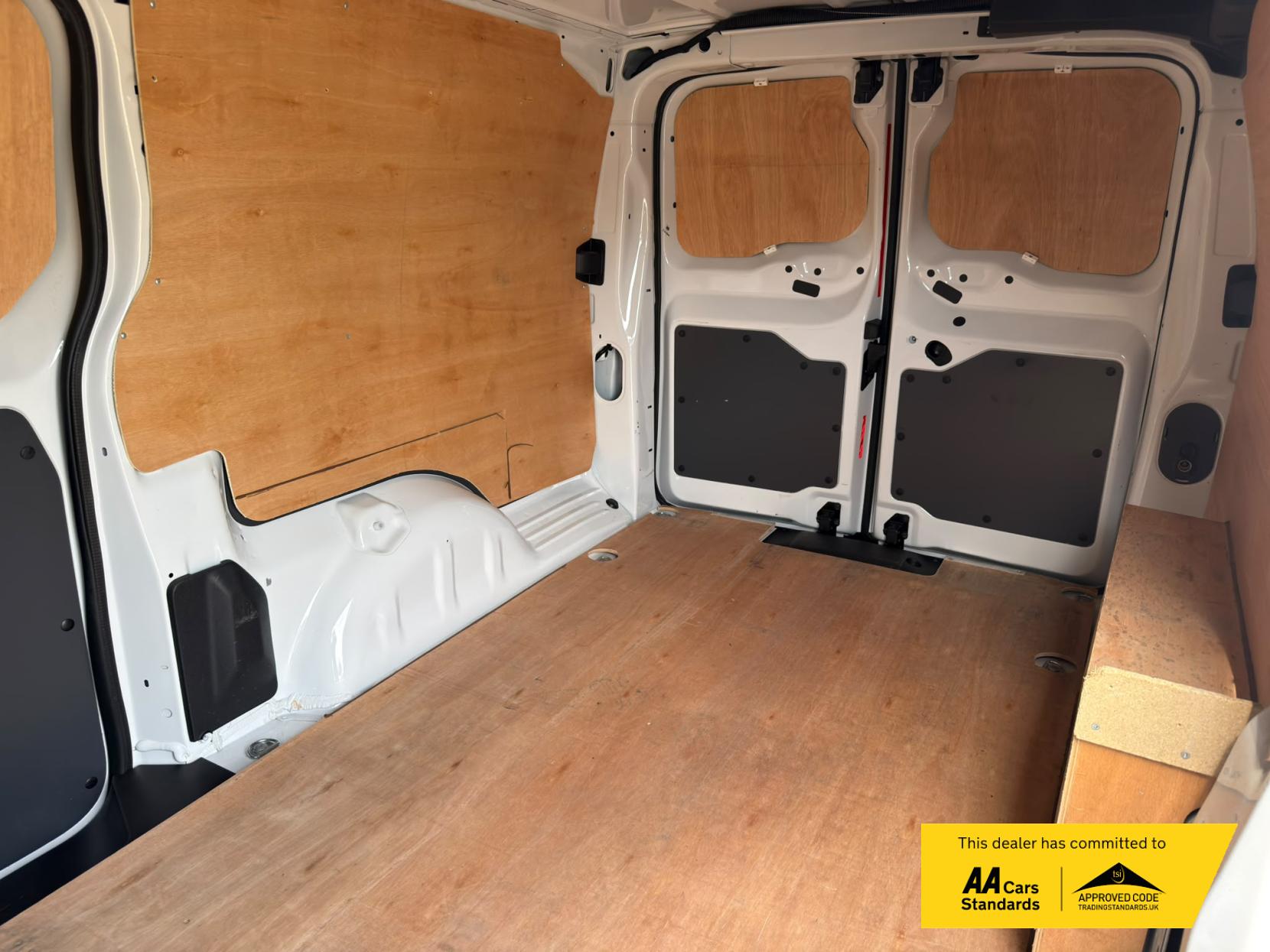 2023 Vauxhall Vivaro 1.5 Turbo D 2900 Pro Panel Van 6dr Diesel Manual L2 H1 Euro 6 (s/s) (100 ps) - Thumbnail 28