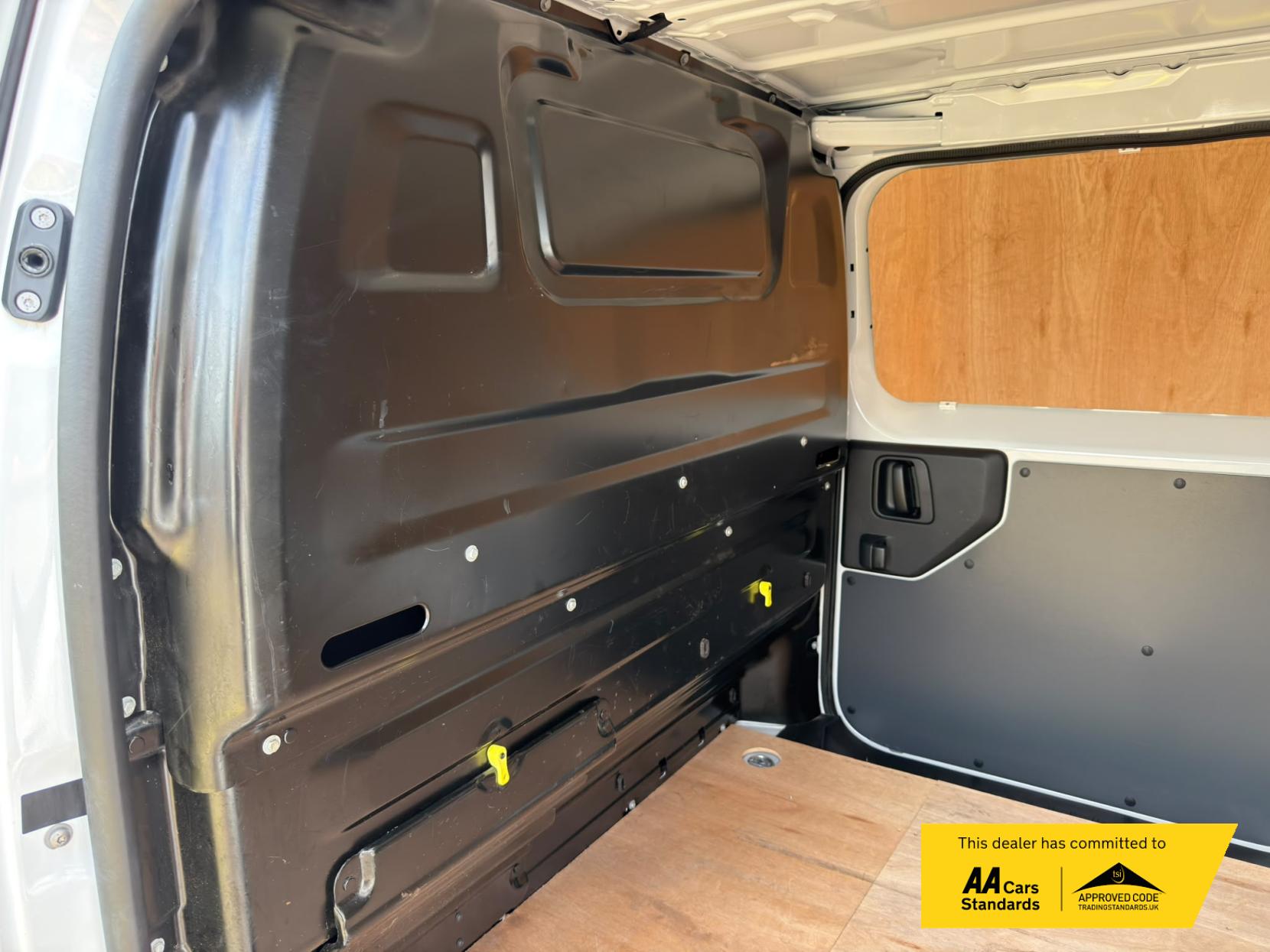 2023 Vauxhall Vivaro 1.5 Turbo D 2900 Pro Panel Van 6dr Diesel Manual L2 H1 Euro 6 (s/s) (100 ps) - Thumbnail 26