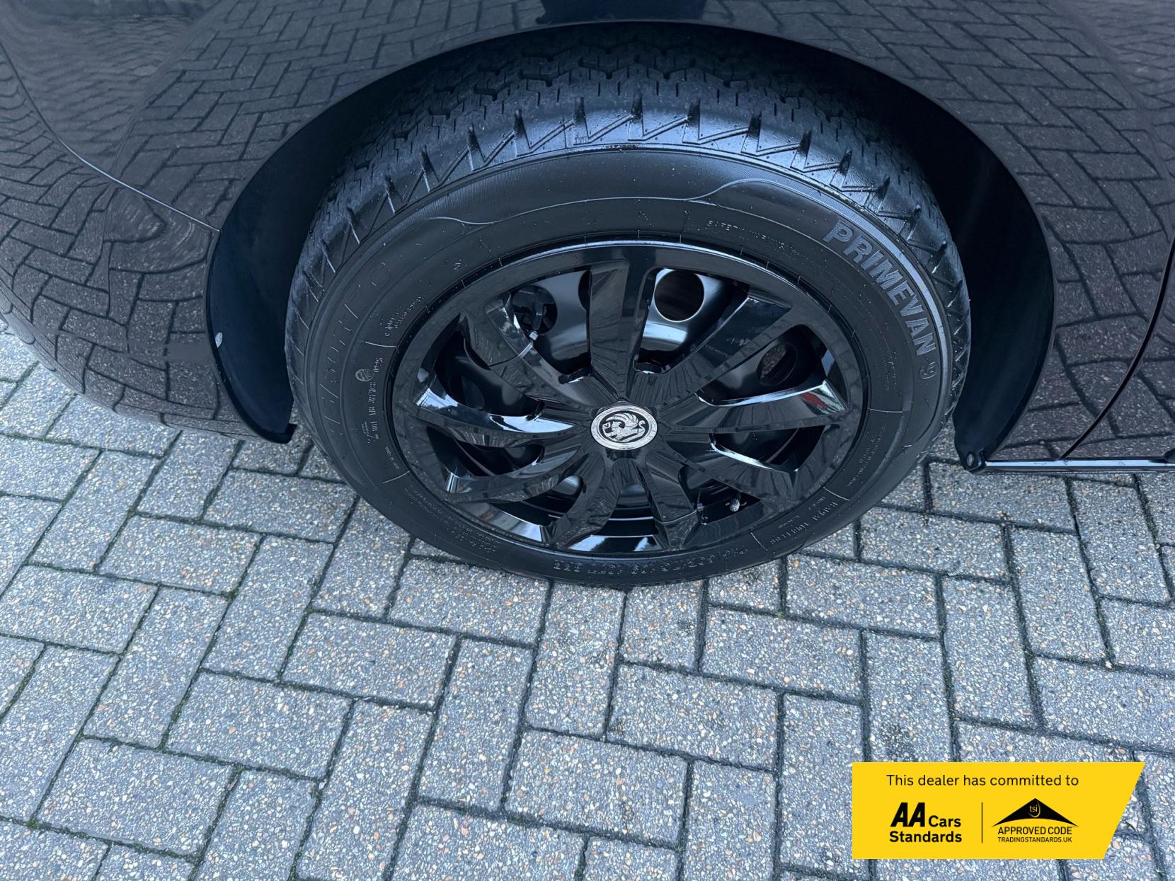 Vauxhall Vivaro 2.0 Turbo D 3100 Pro Panel Van 6dr Diesel Manual L2 H1 Euro 6 (s/s) (145 ps)