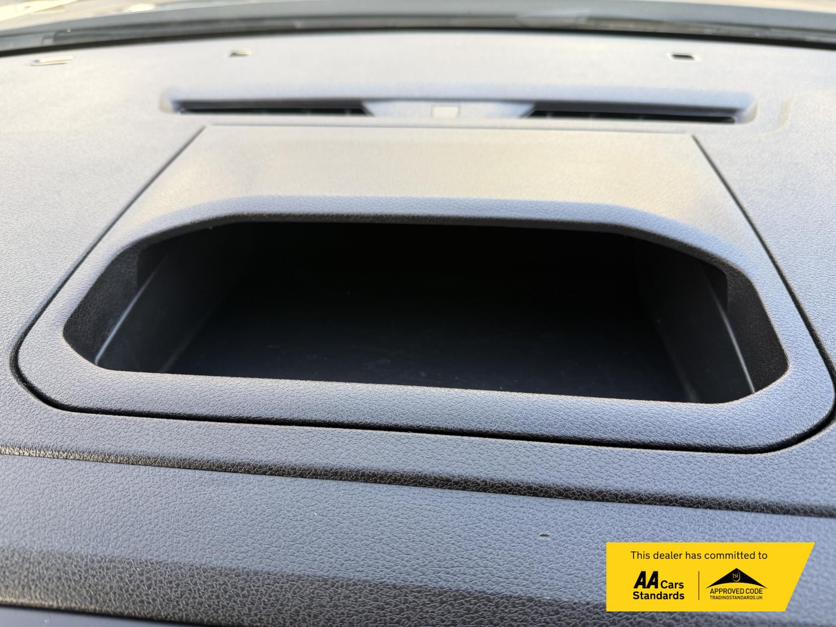 Vauxhall Vivaro 2.0 Turbo D 3100 Pro Panel Van 6dr Diesel Manual L2 H1 Euro 6 (s/s) (145 ps)