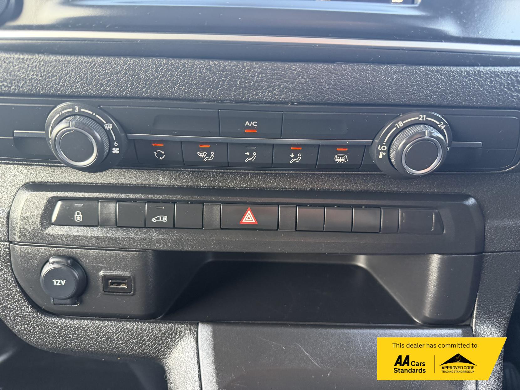 Vauxhall Vivaro 2.0 Turbo D 3100 Pro Panel Van 6dr Diesel Manual L2 H1 Euro 6 (s/s) (145 ps)