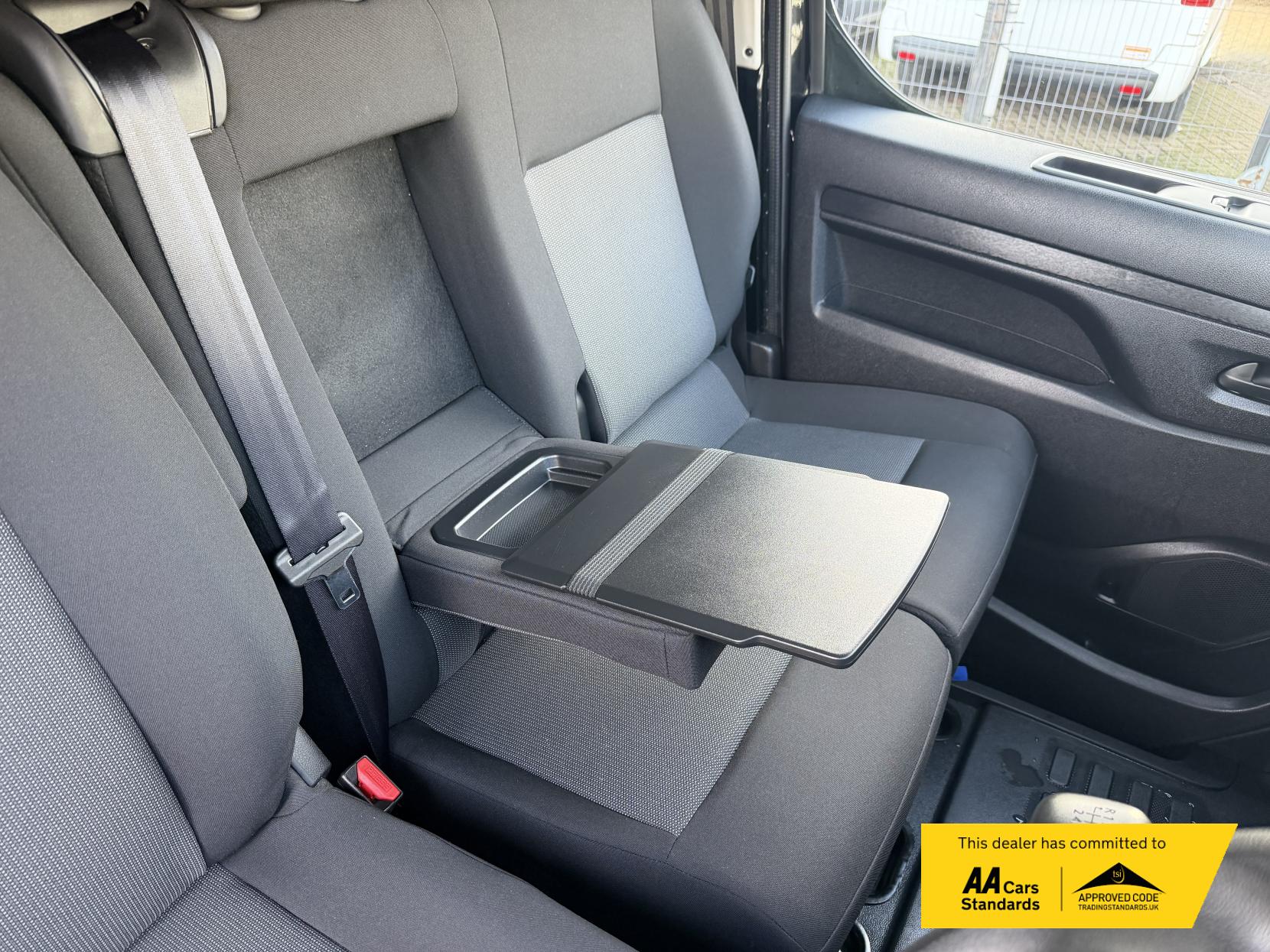 Vauxhall Vivaro 2.0 Turbo D 3100 Pro Panel Van 6dr Diesel Manual L2 H1 Euro 6 (s/s) (145 ps)