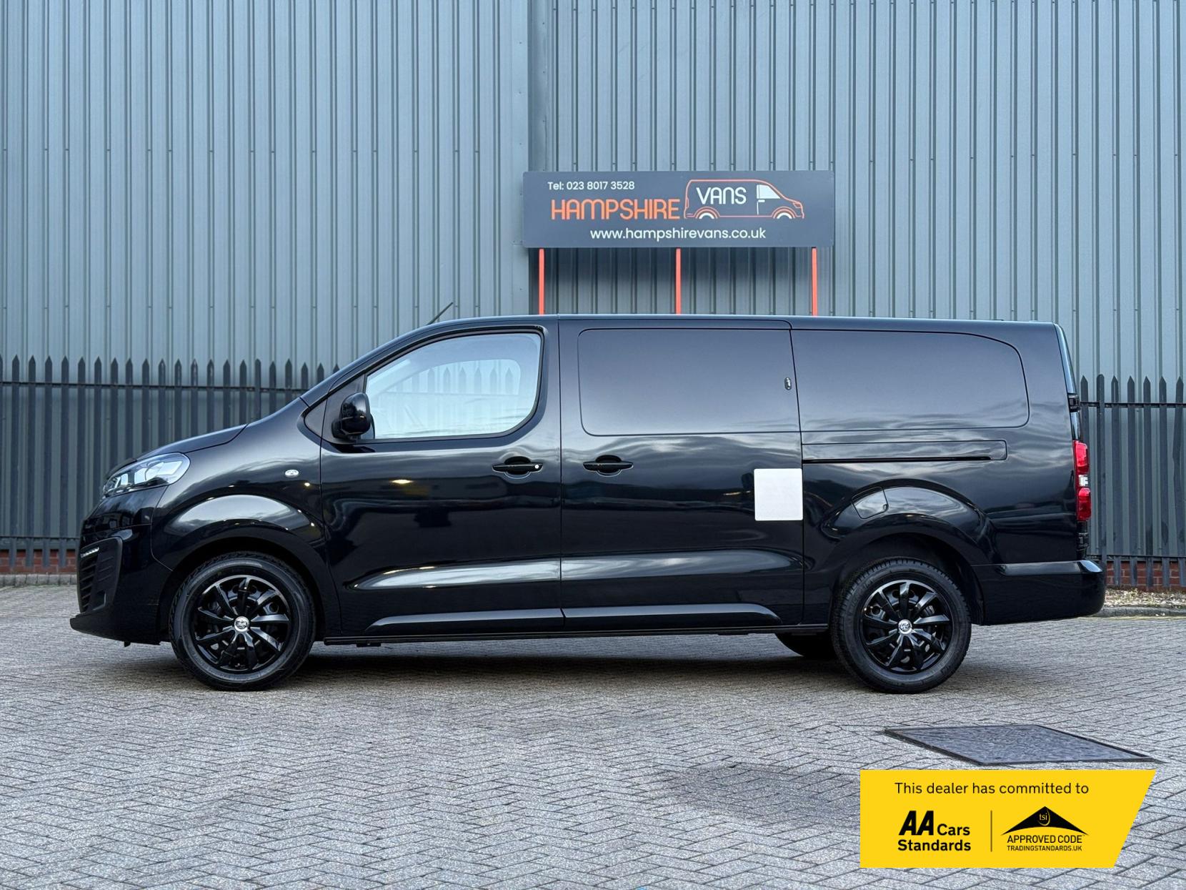 Vauxhall Vivaro 2.0 Turbo D 3100 Pro Panel Van 6dr Diesel Manual L2 H1 Euro 6 (s/s) (145 ps)